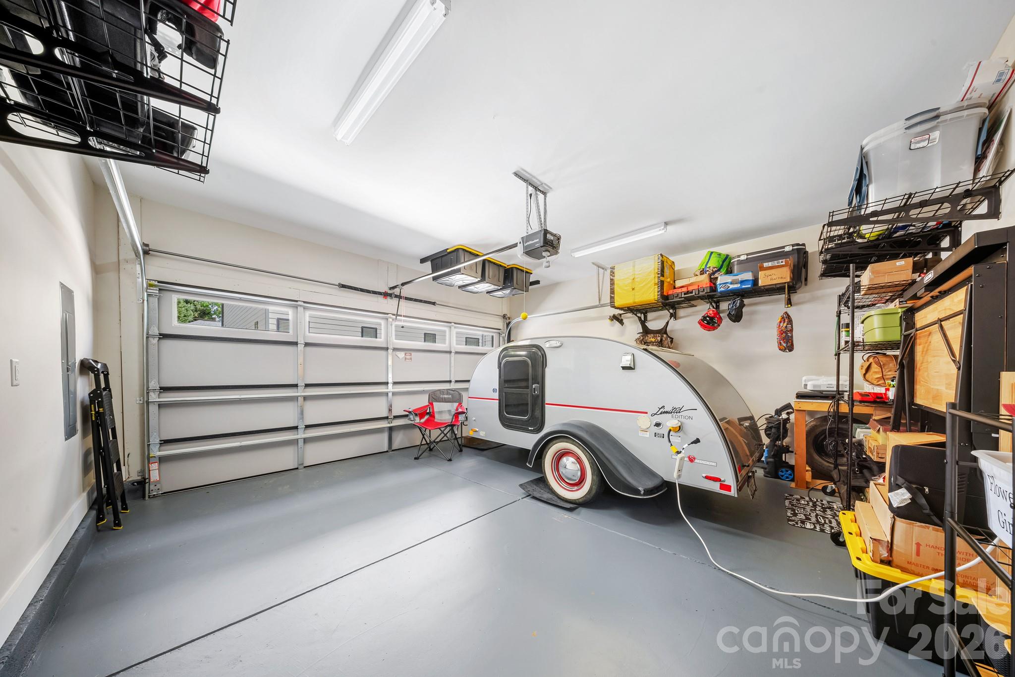 1115 Greenleaf Avenue Unit: B