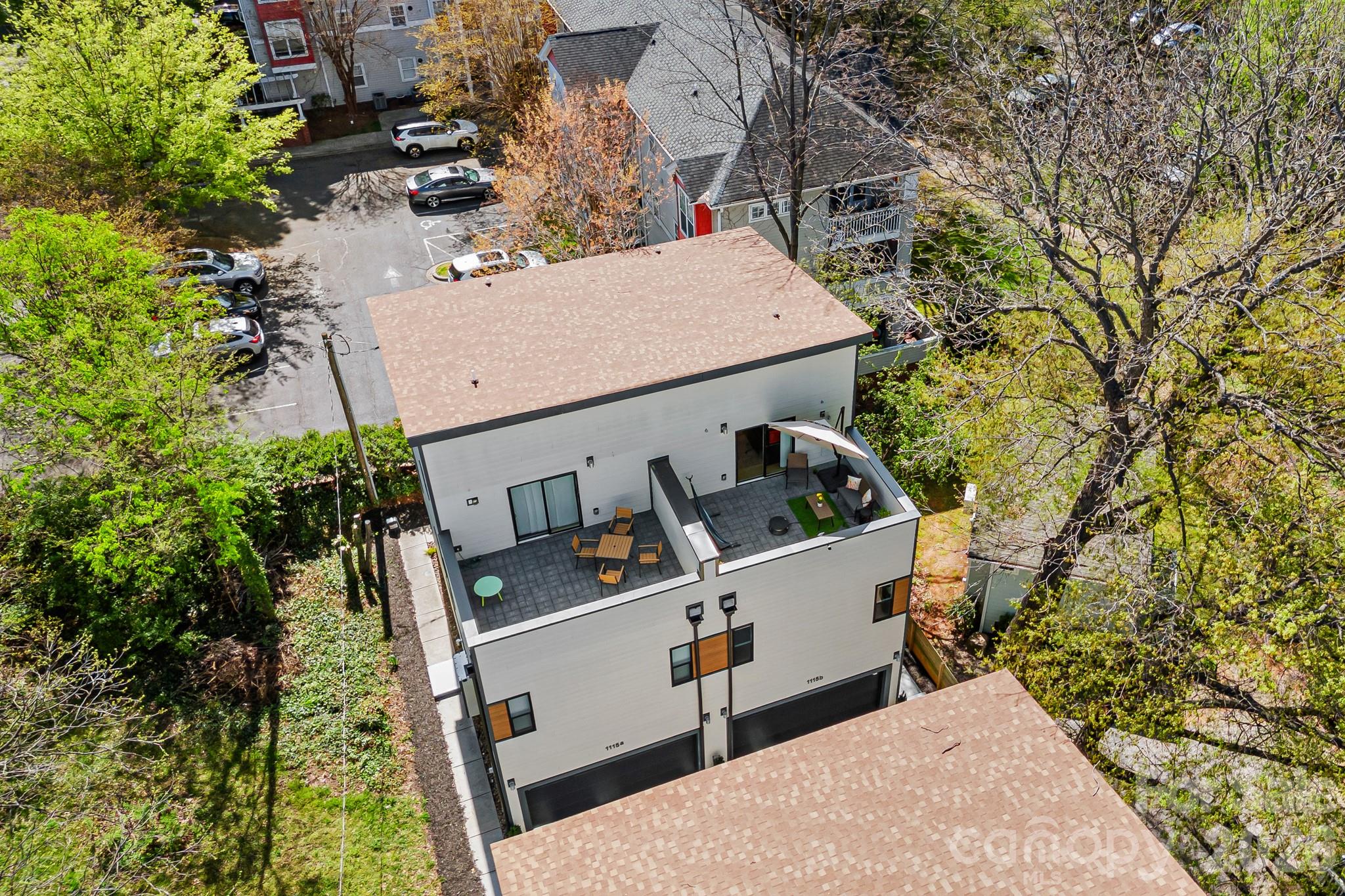 1115 Greenleaf Avenue Unit: B