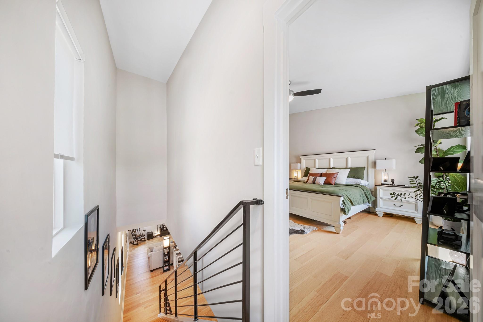 1115 Greenleaf Avenue Unit: B