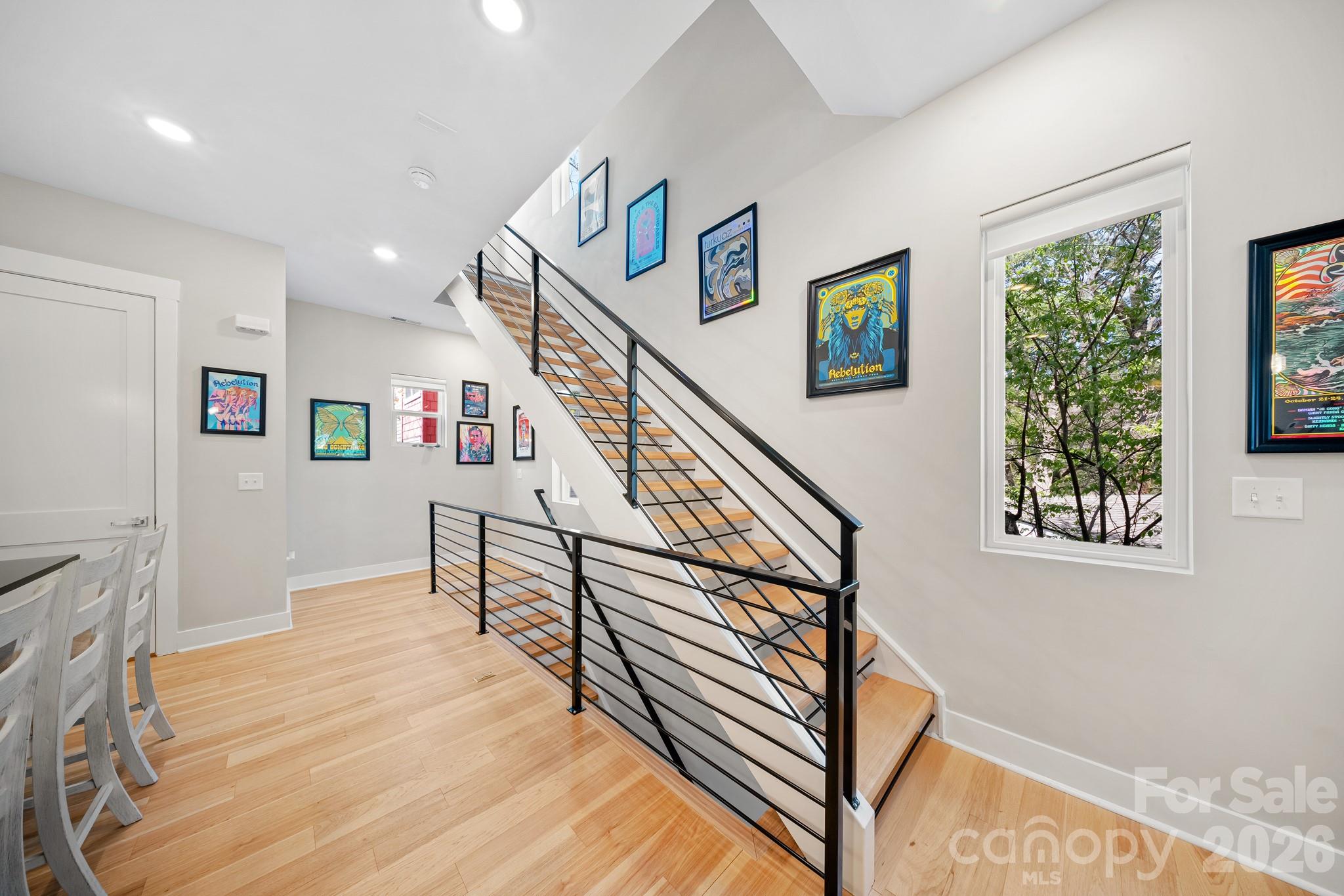 1115 Greenleaf Avenue Unit: B