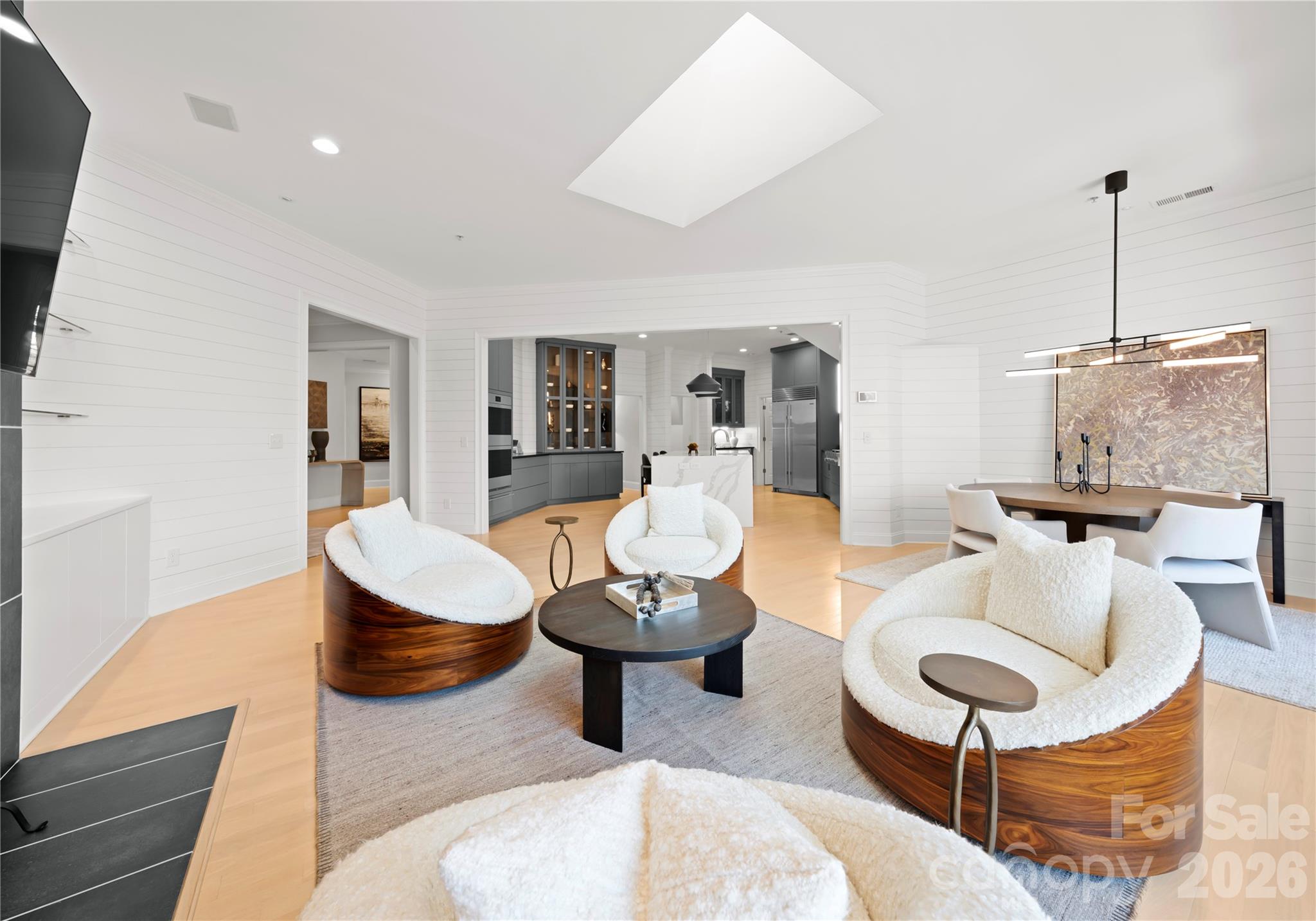 974 Queens Road