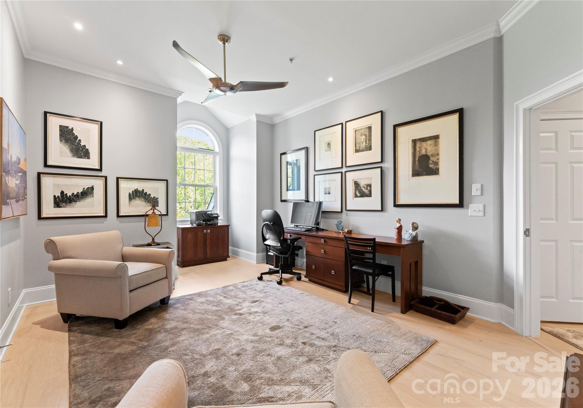 974 Queens Road