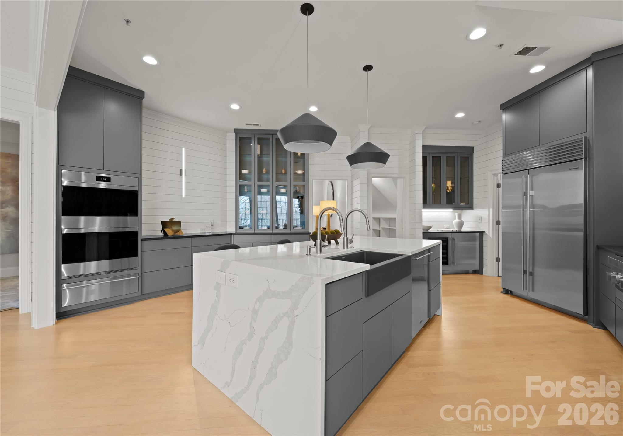 974 Queens Road