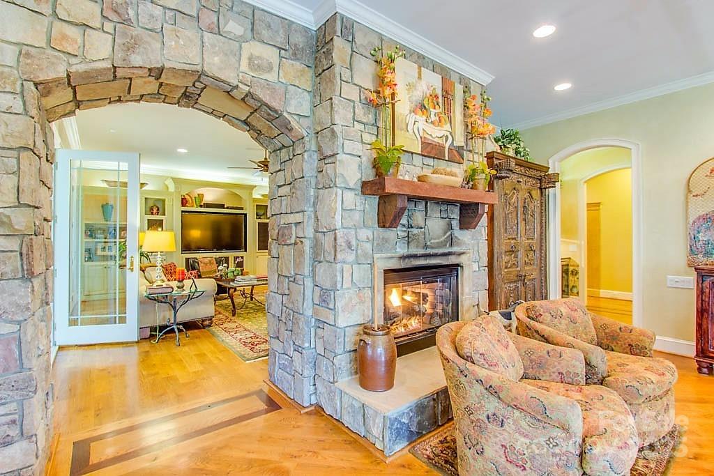 3400 Baucom Manor Road