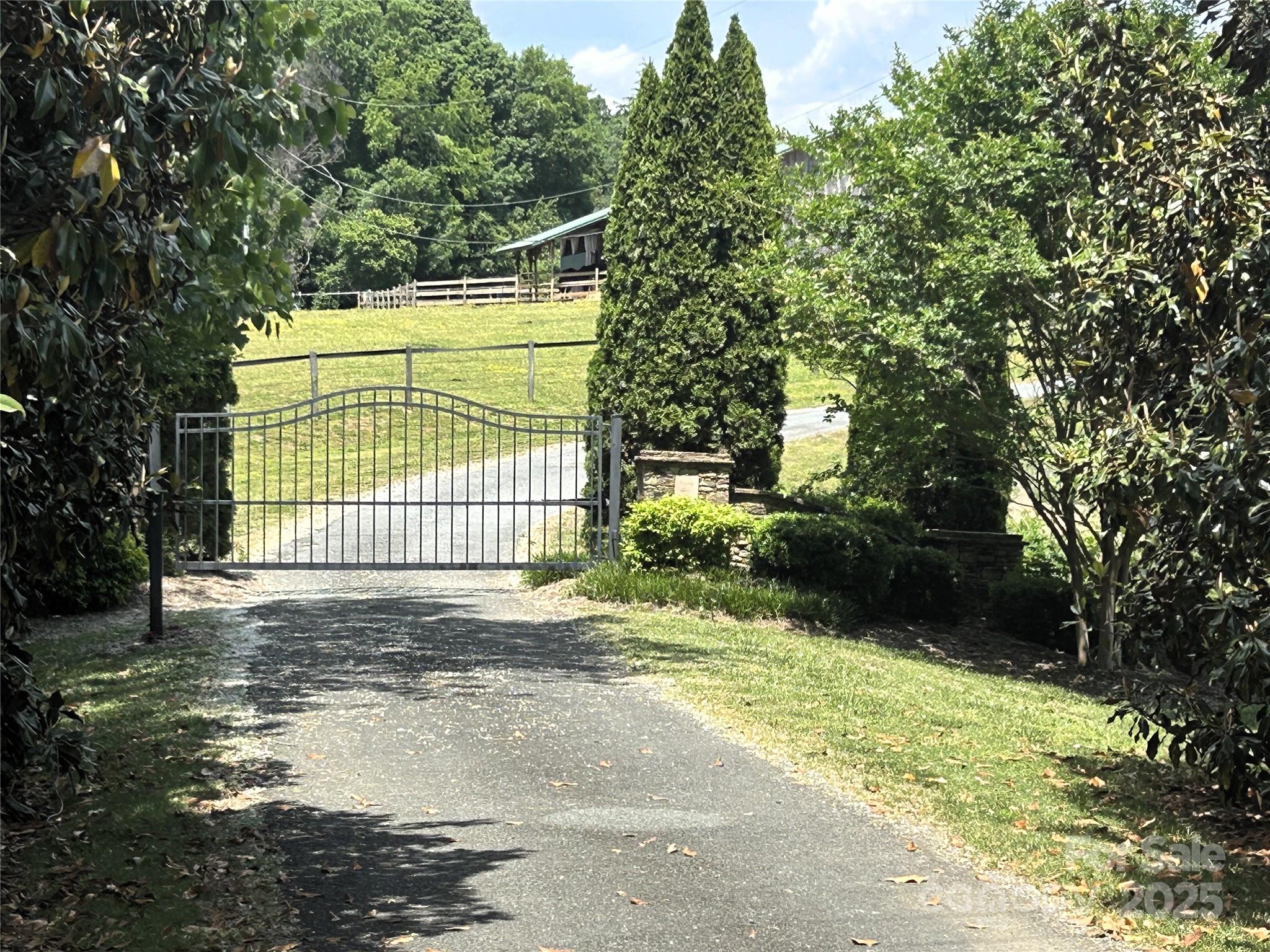 3400 Baucom Manor Road