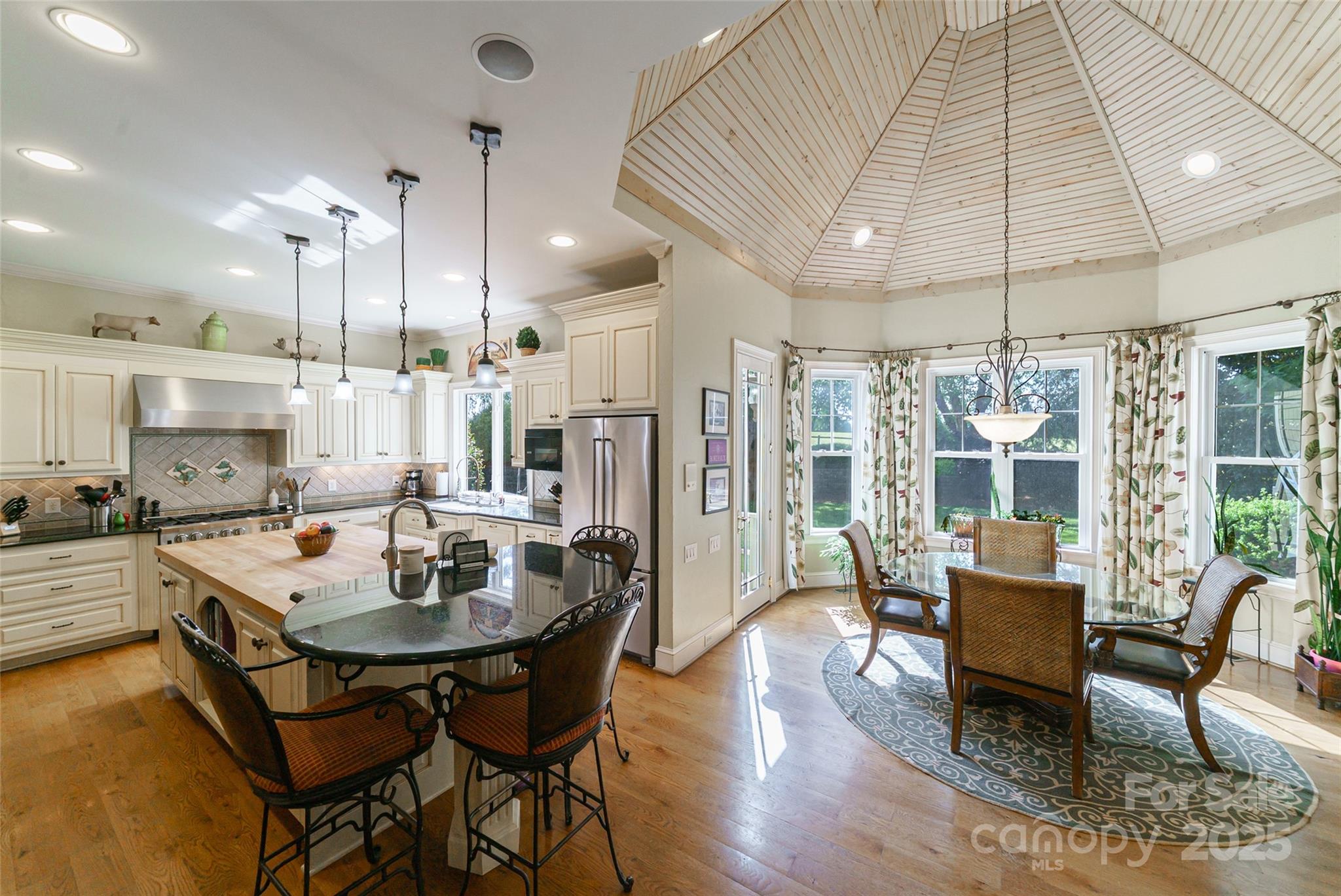 3400 Baucom Manor Road