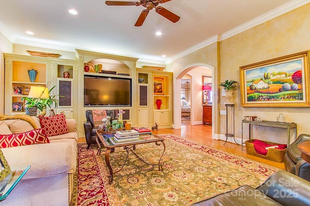 3400 Baucom Manor Road