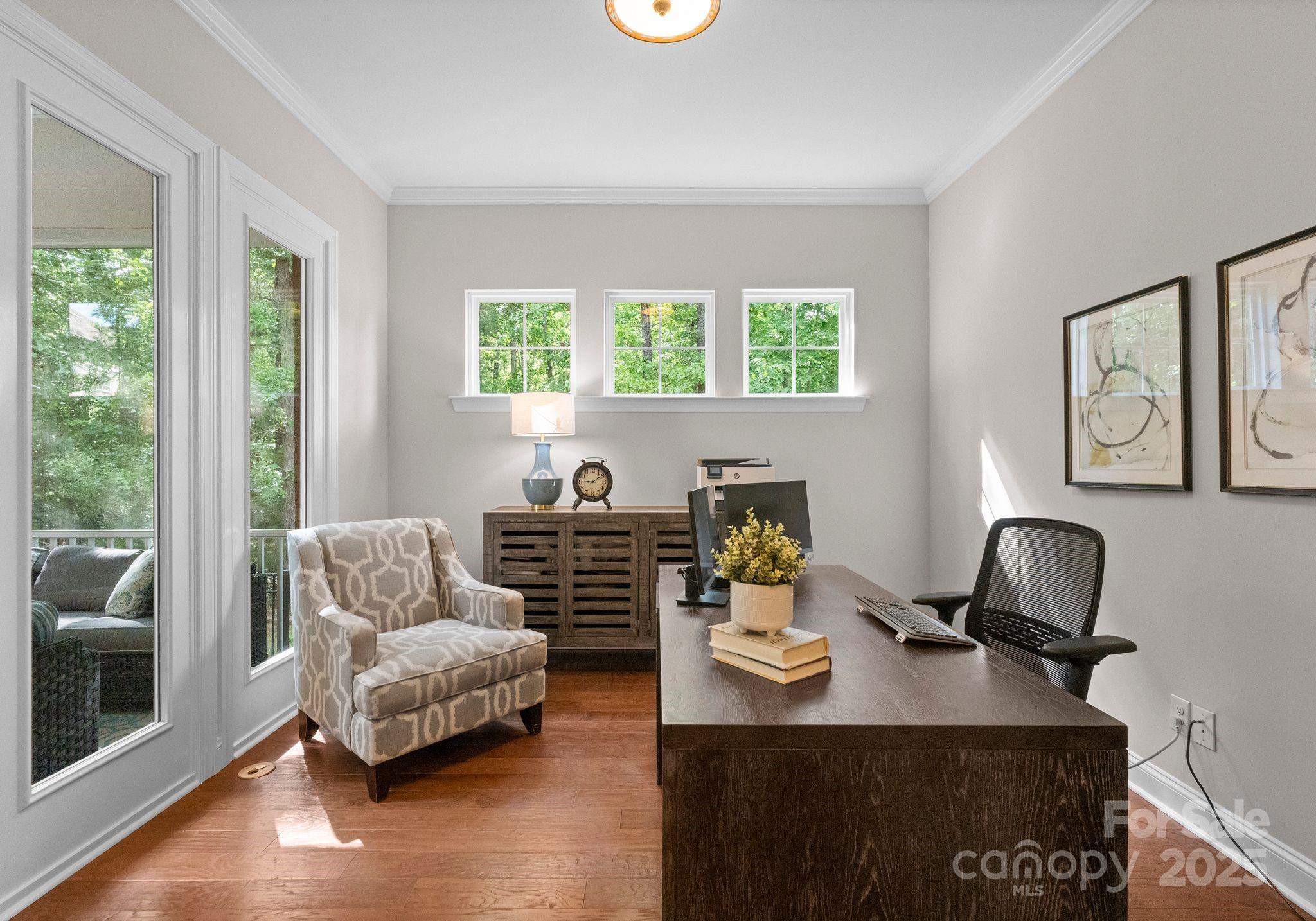 1410 Smoketree Court