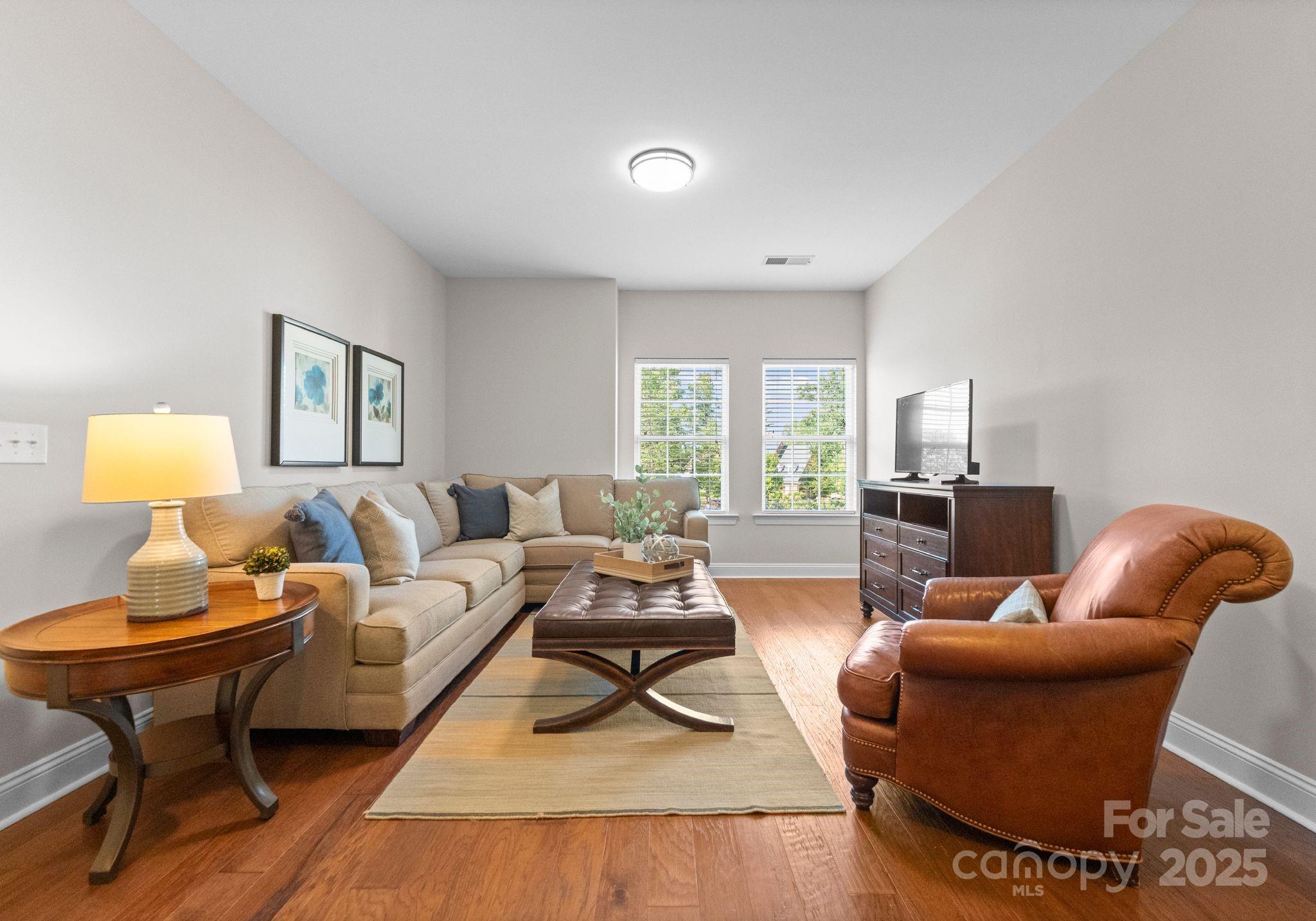 1410 Smoketree Court