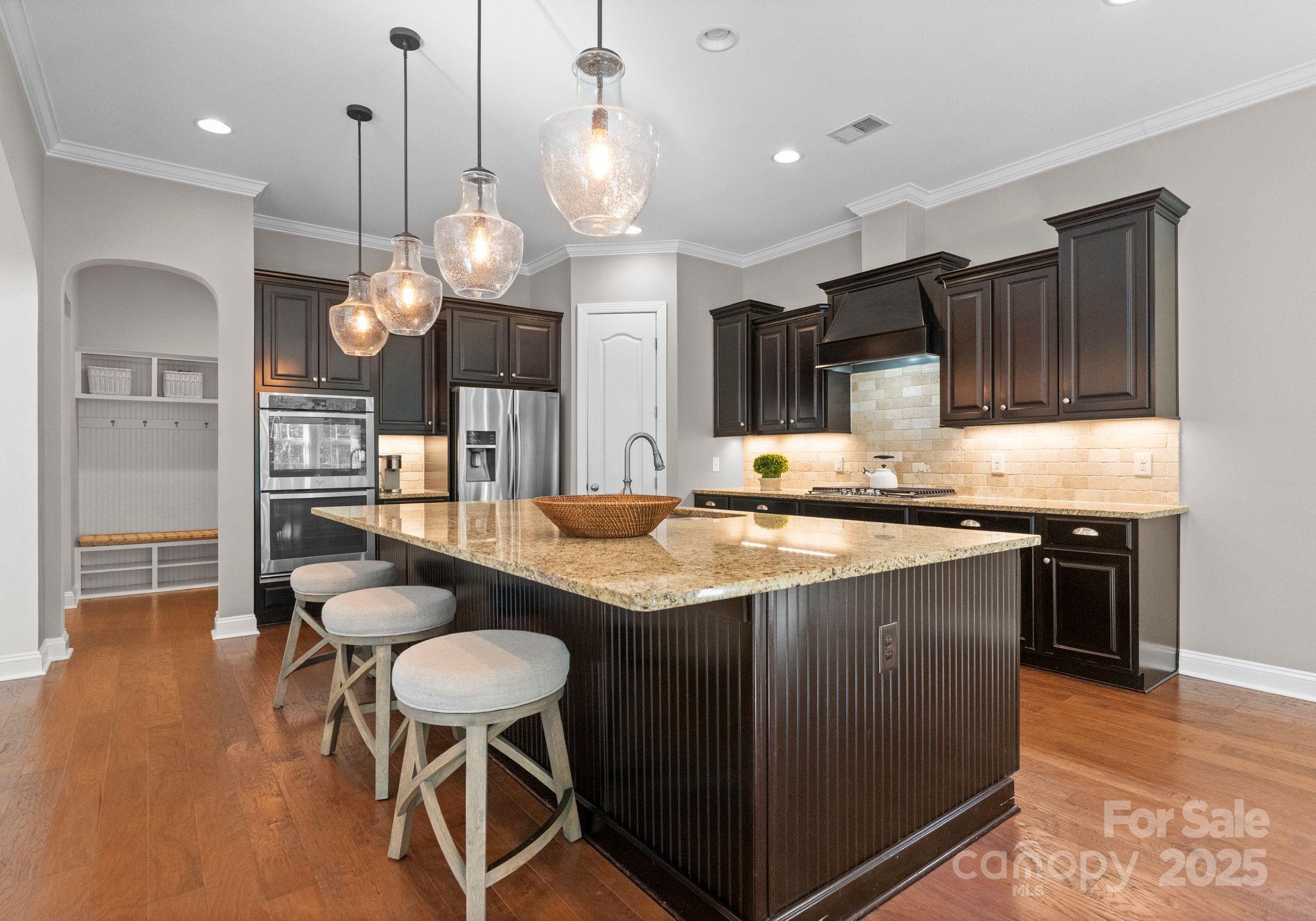 1410 Smoketree Court