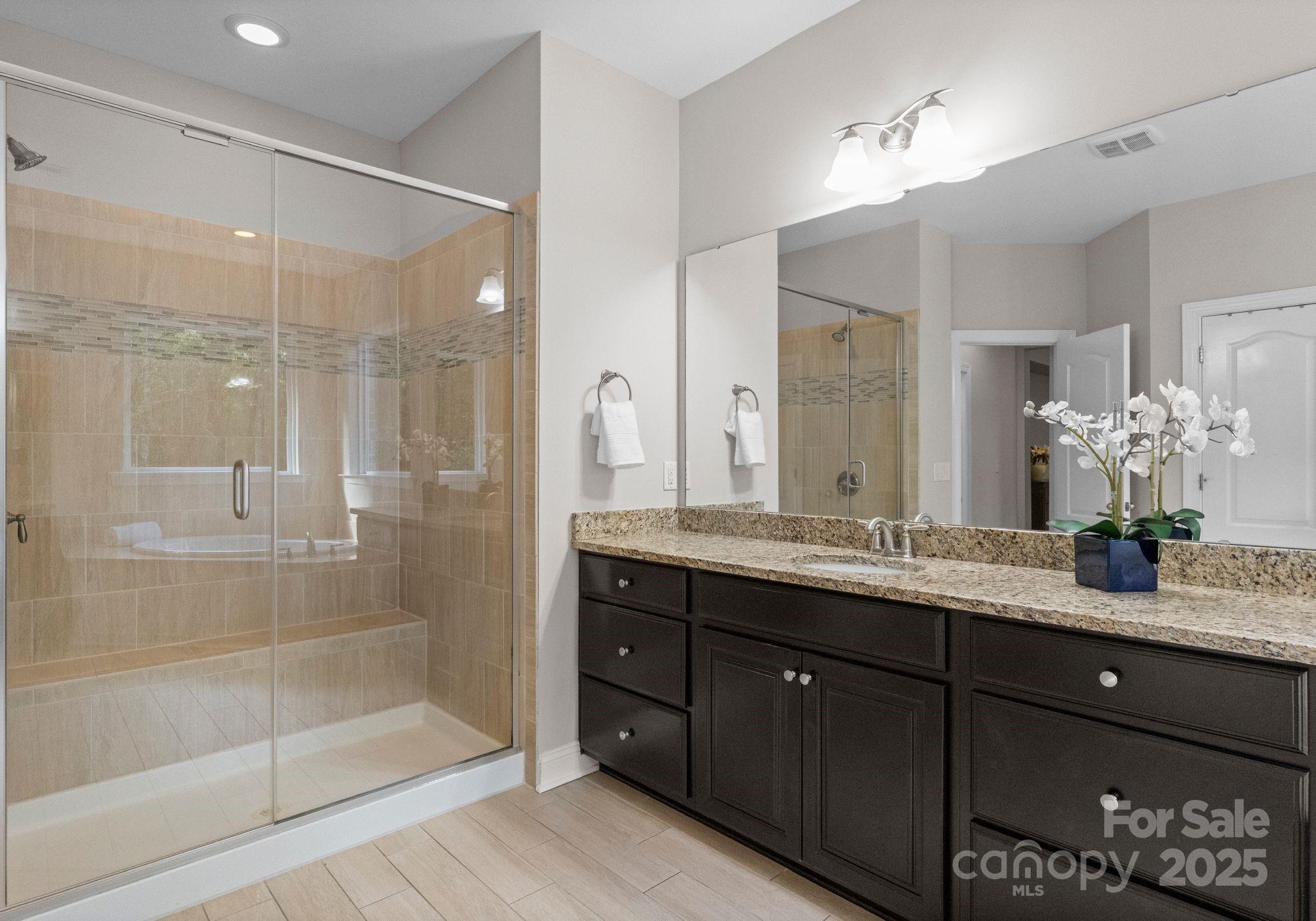 1410 Smoketree Court