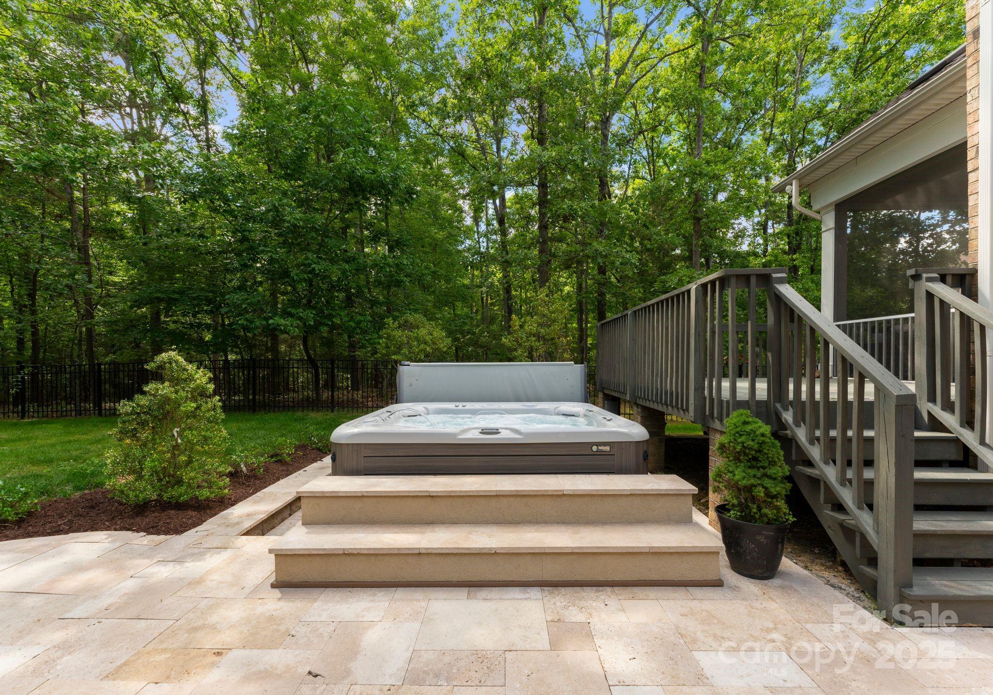 1410 Smoketree Court
