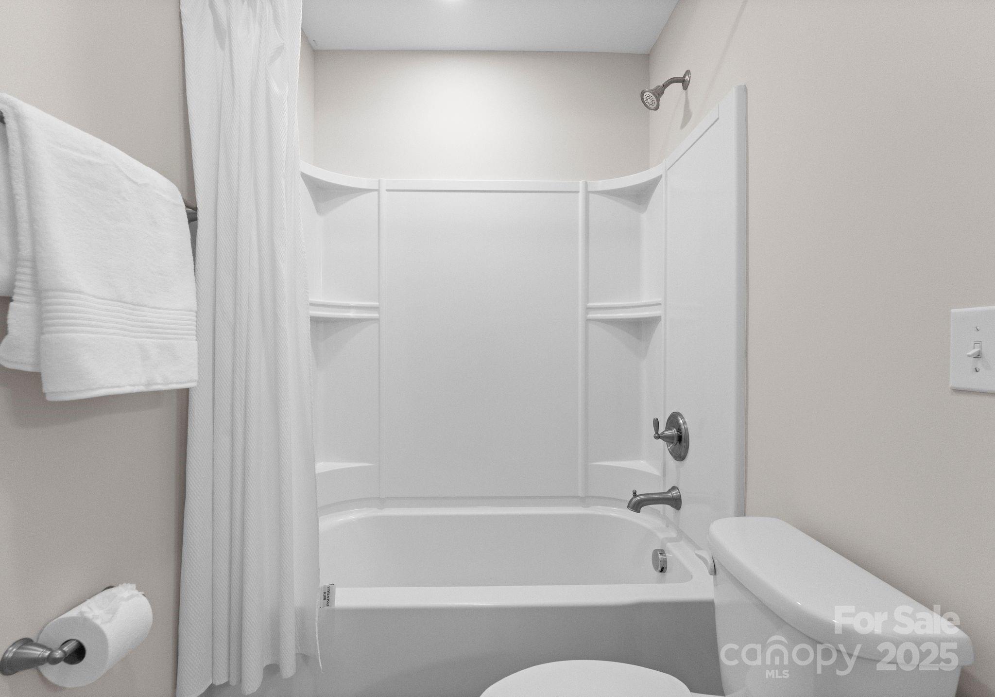 1410 Smoketree Court