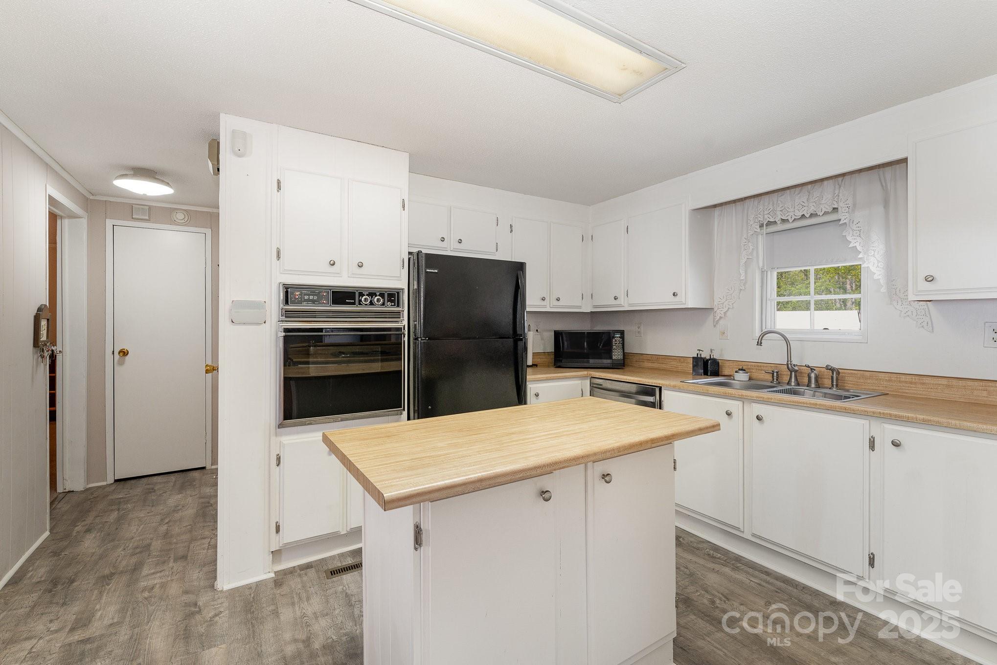 5013 Friendship Circle Road