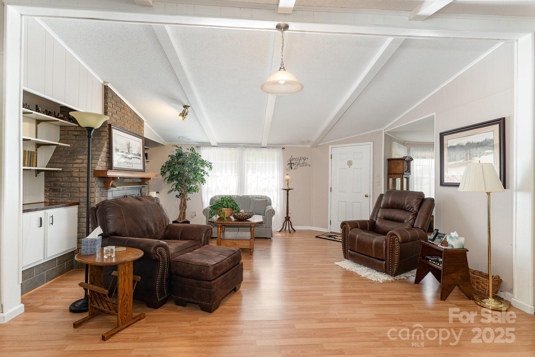 5013 Friendship Circle Road
