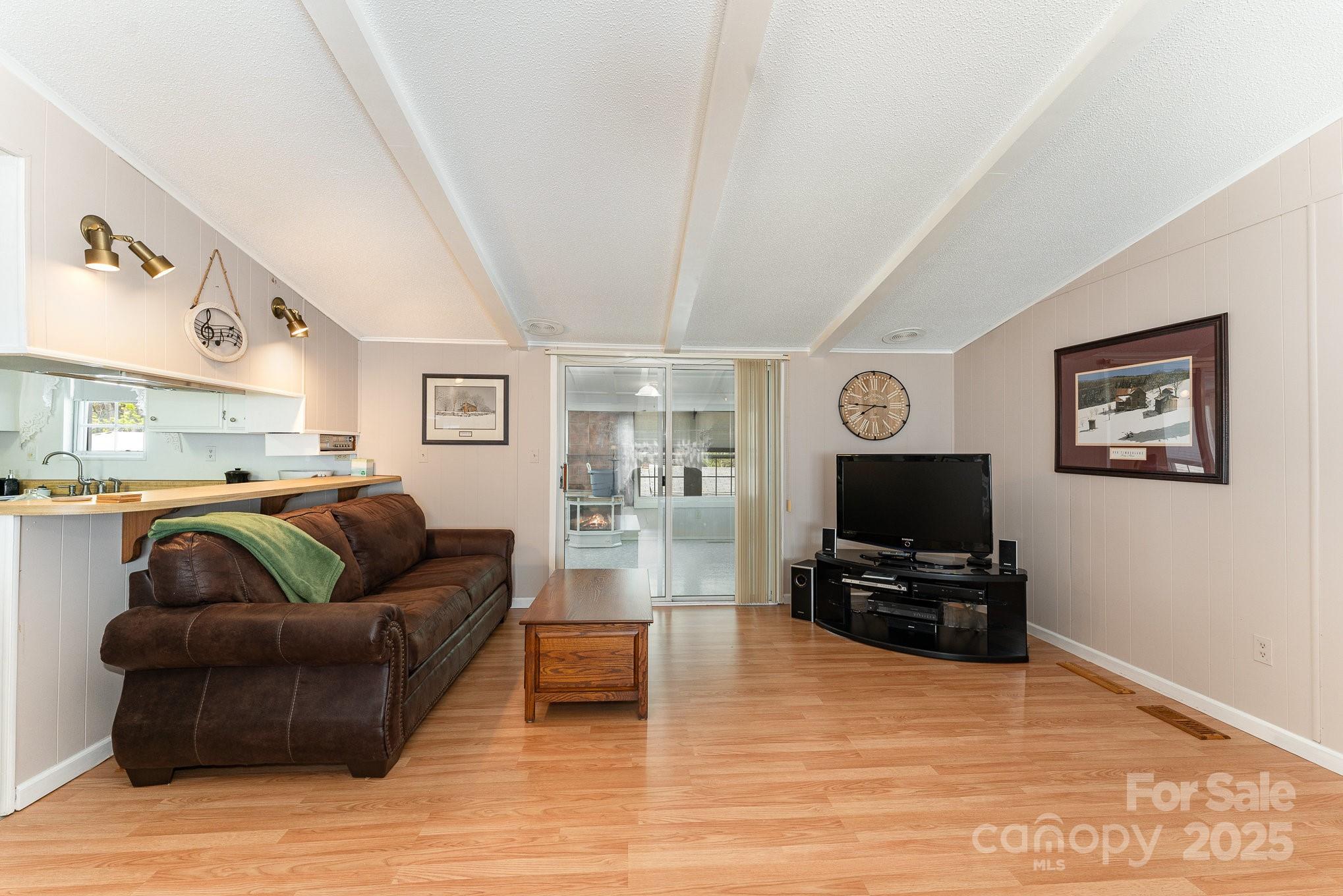 5013 Friendship Circle Road
