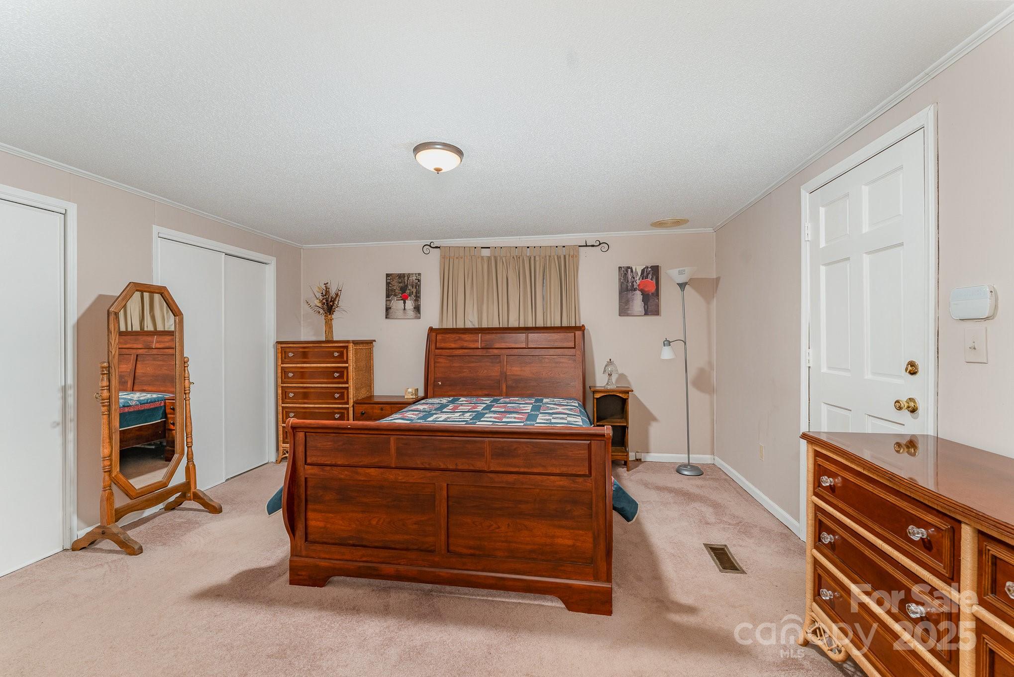 5013 Friendship Circle Road