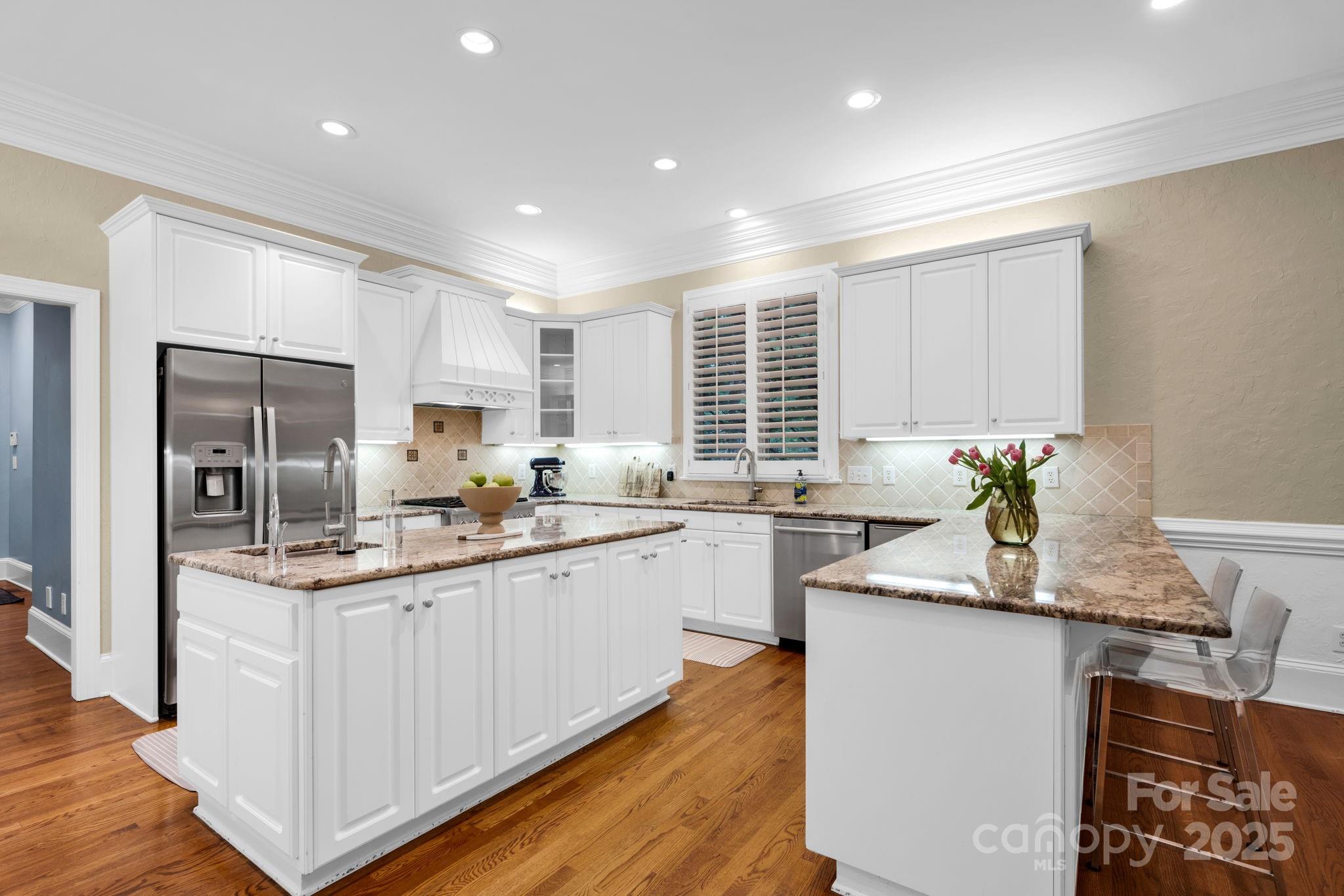 8305 Bar Harbor Lane