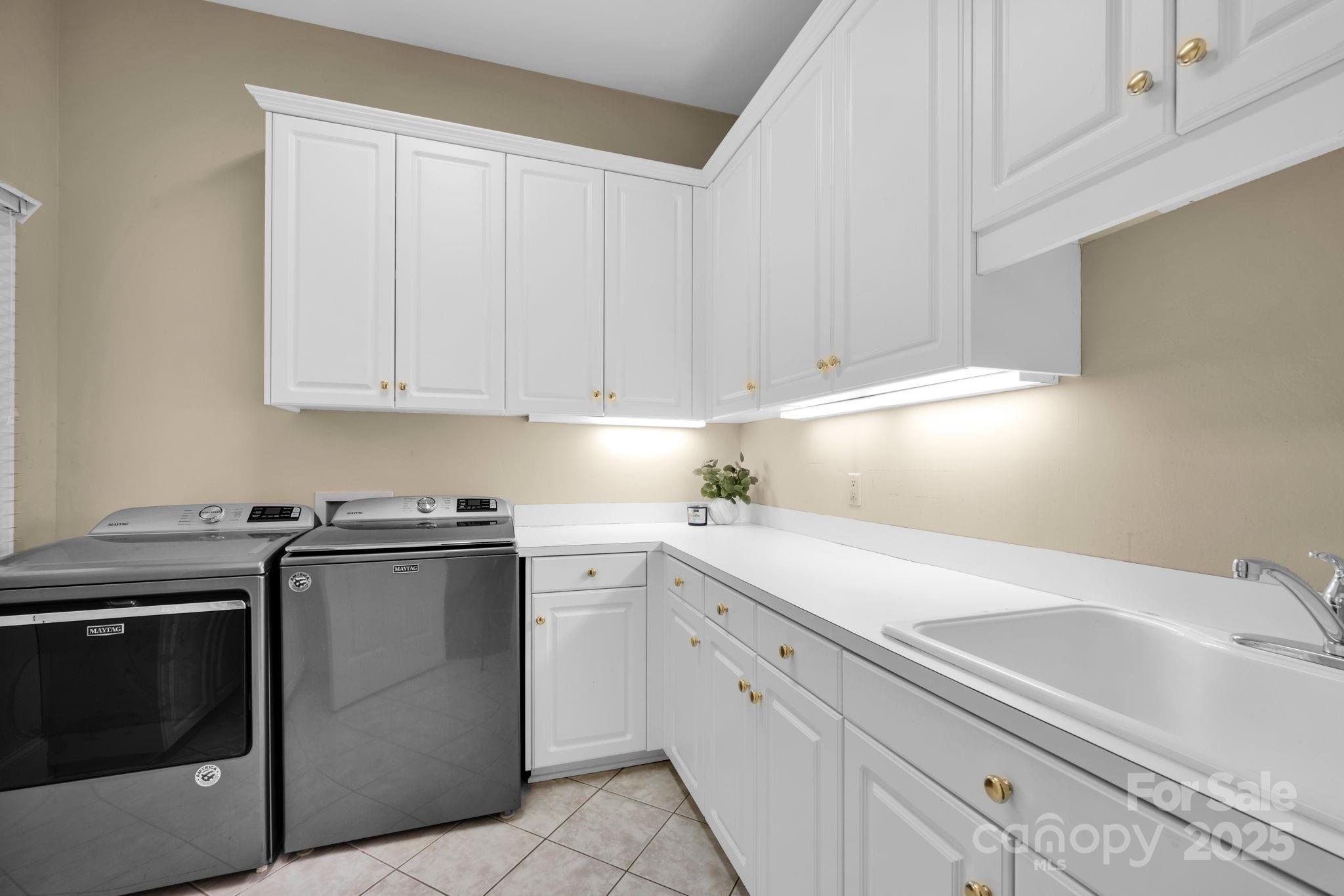 8305 Bar Harbor Lane