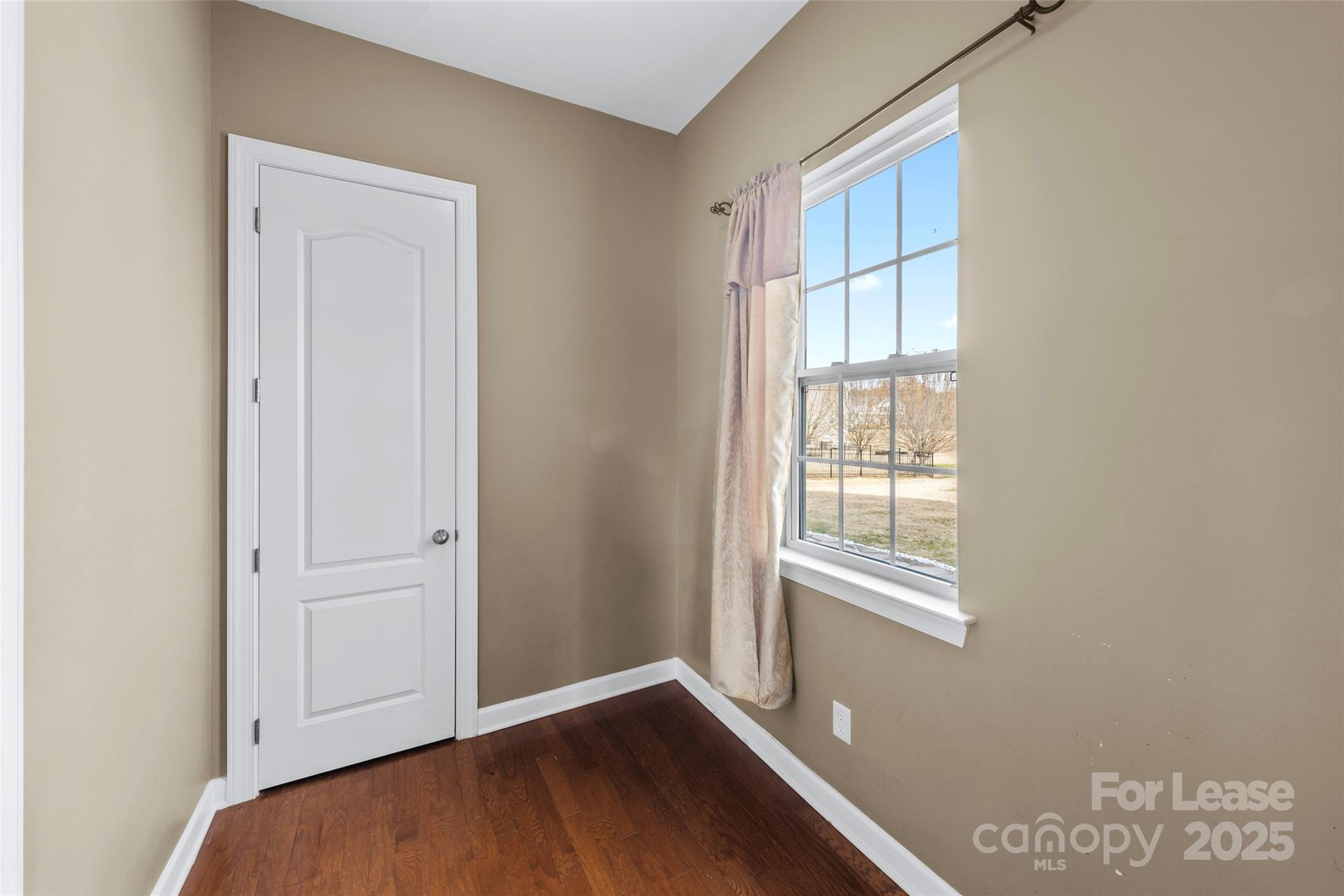 1010 Wellscroft Road