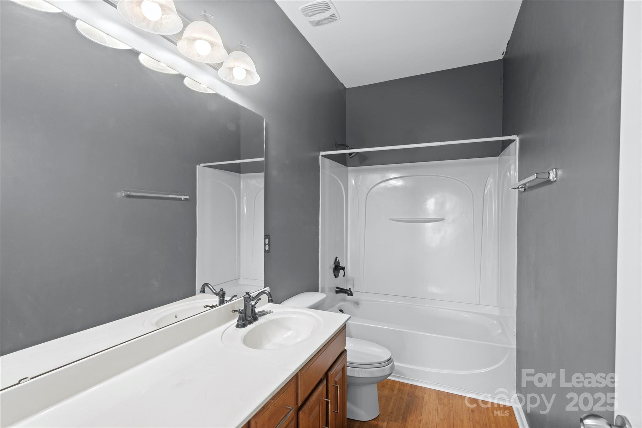 1010 Wellscroft Road
