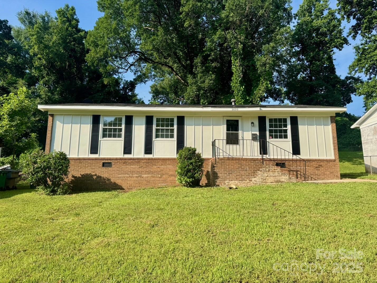 2020 Longleaf Drive