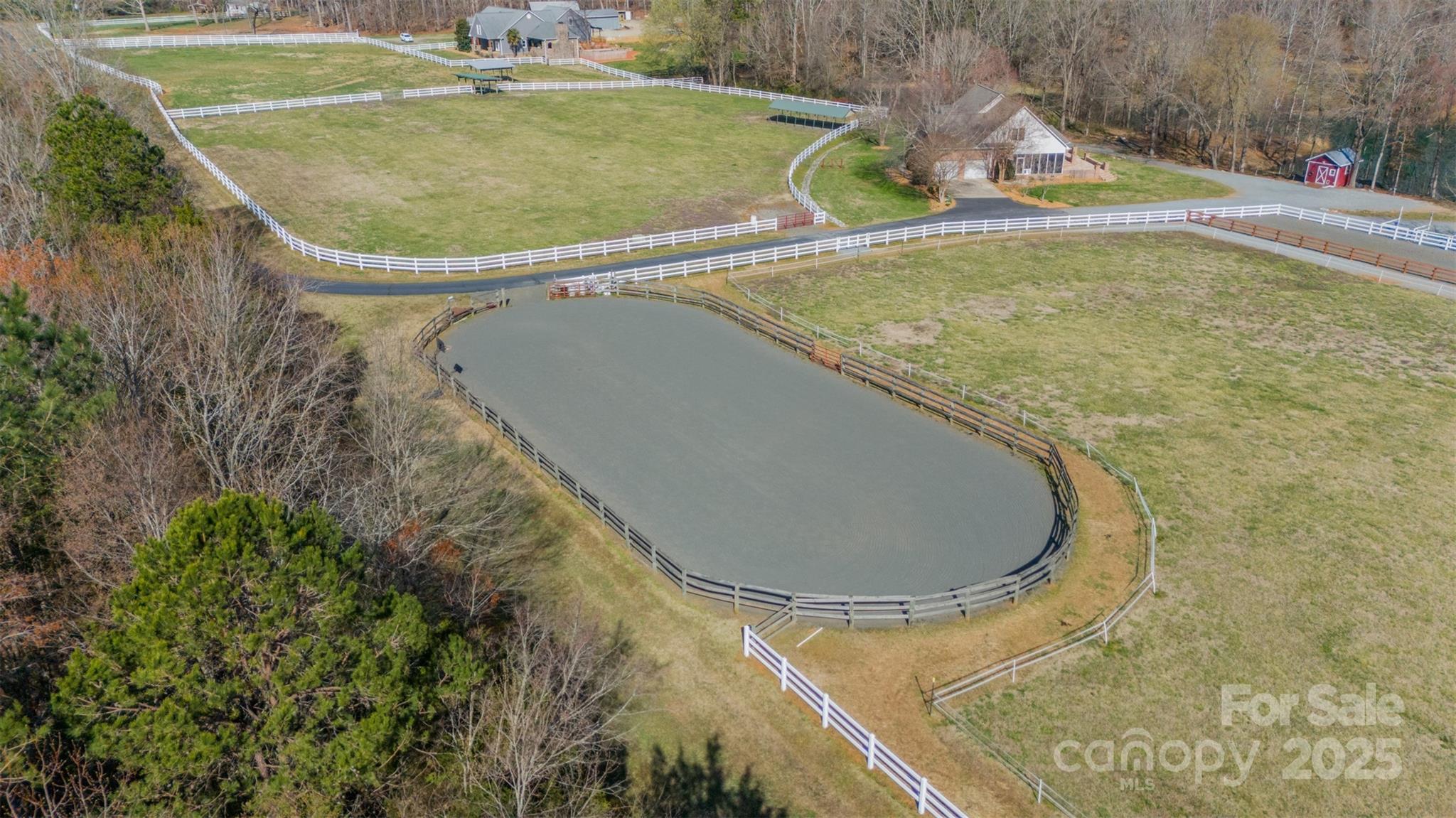 565 Trexler Loop
