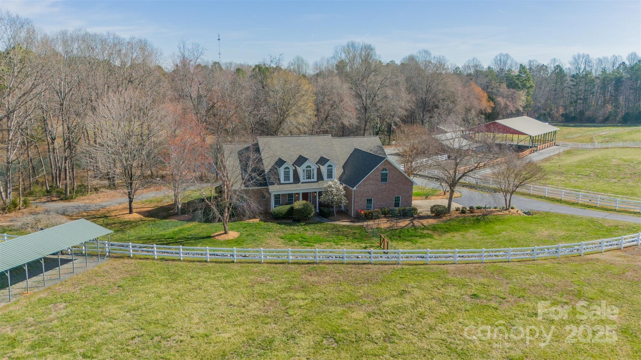 565 Trexler Loop