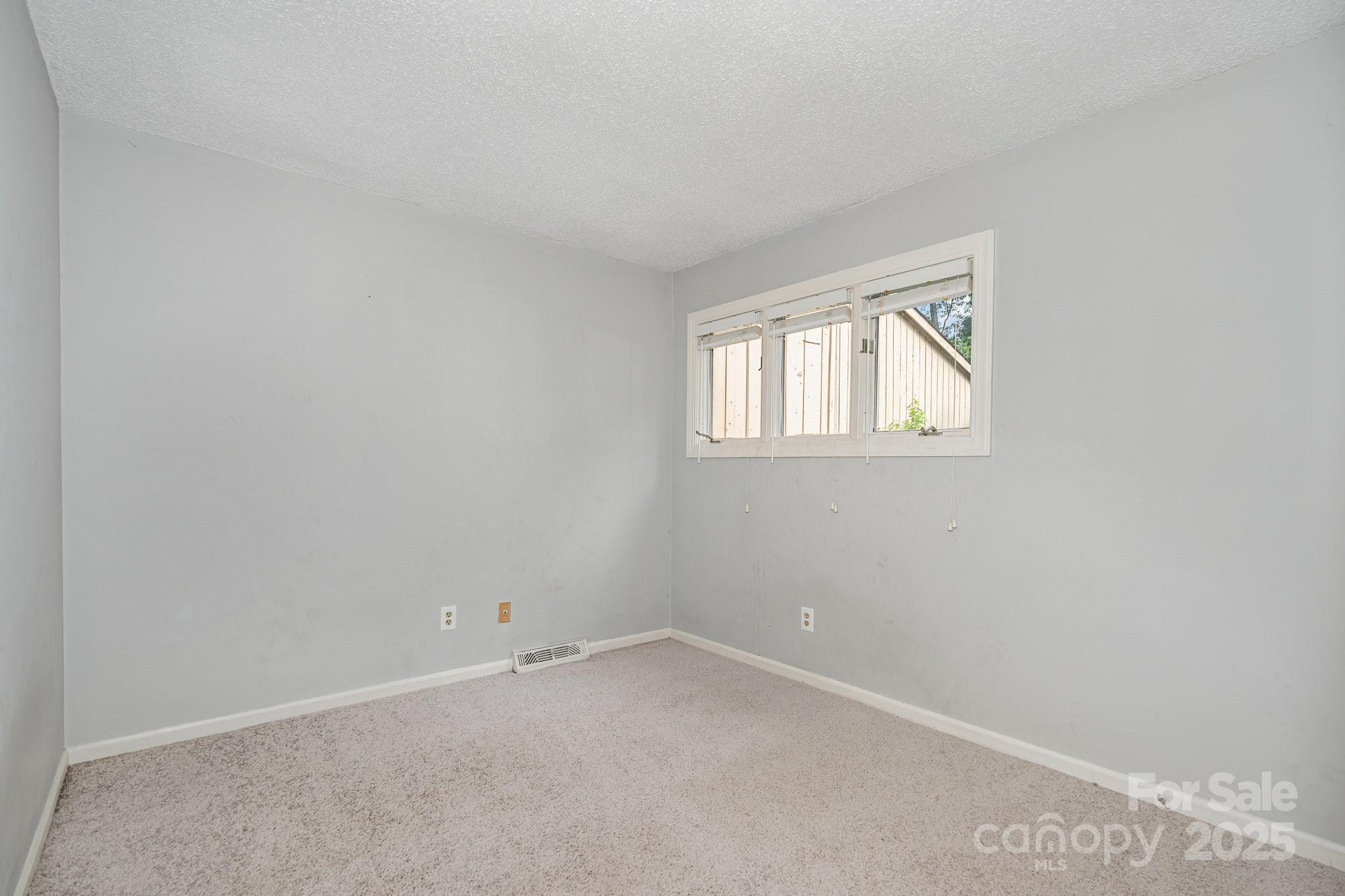 4025 Ivystone Court