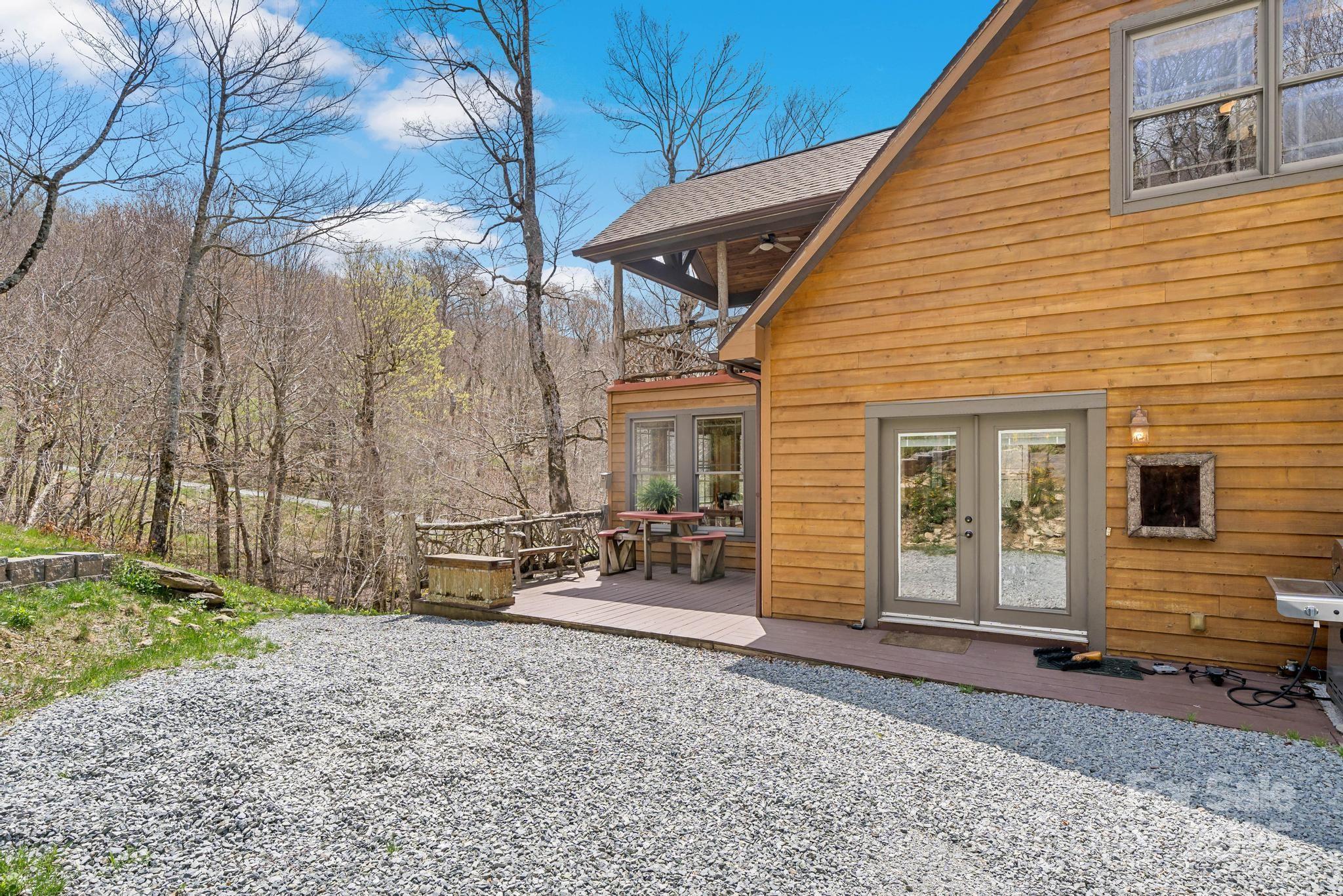 140 Spruce Hollow Road