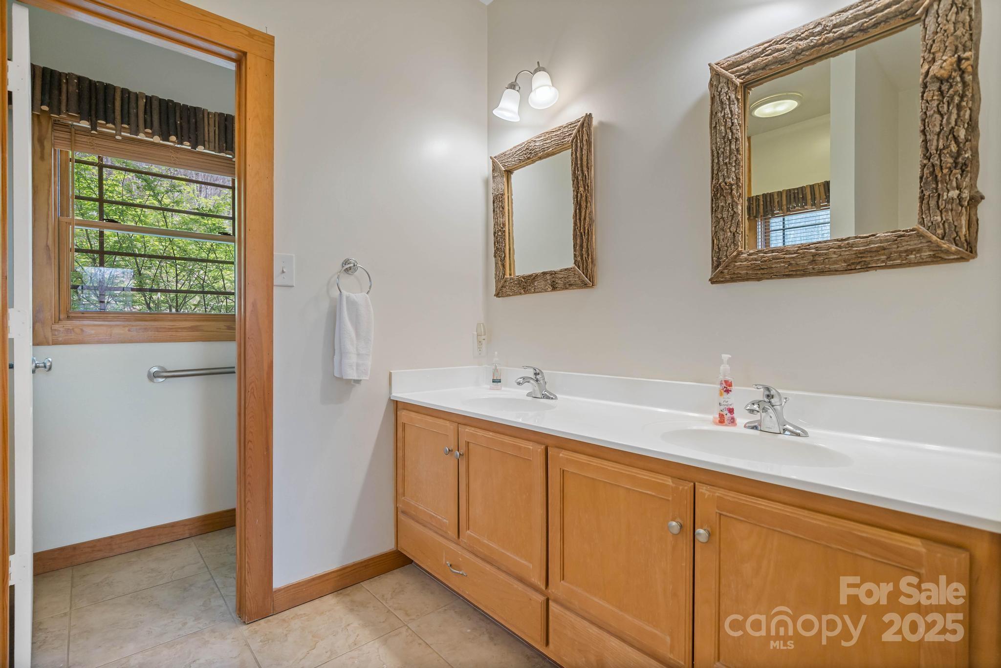 140 Spruce Hollow Road