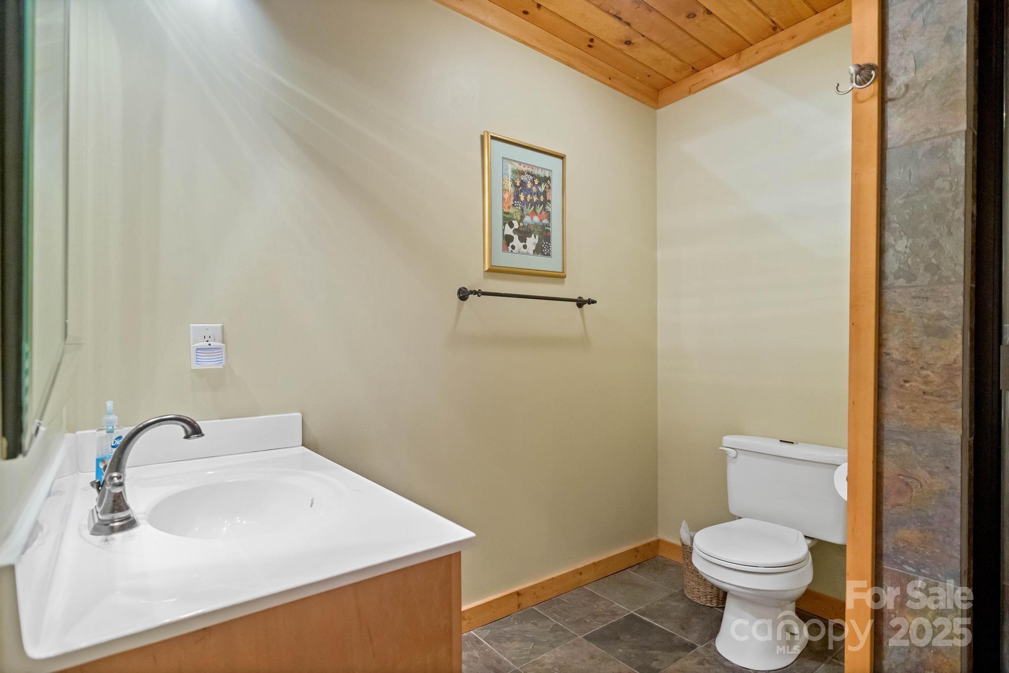 140 Spruce Hollow Road
