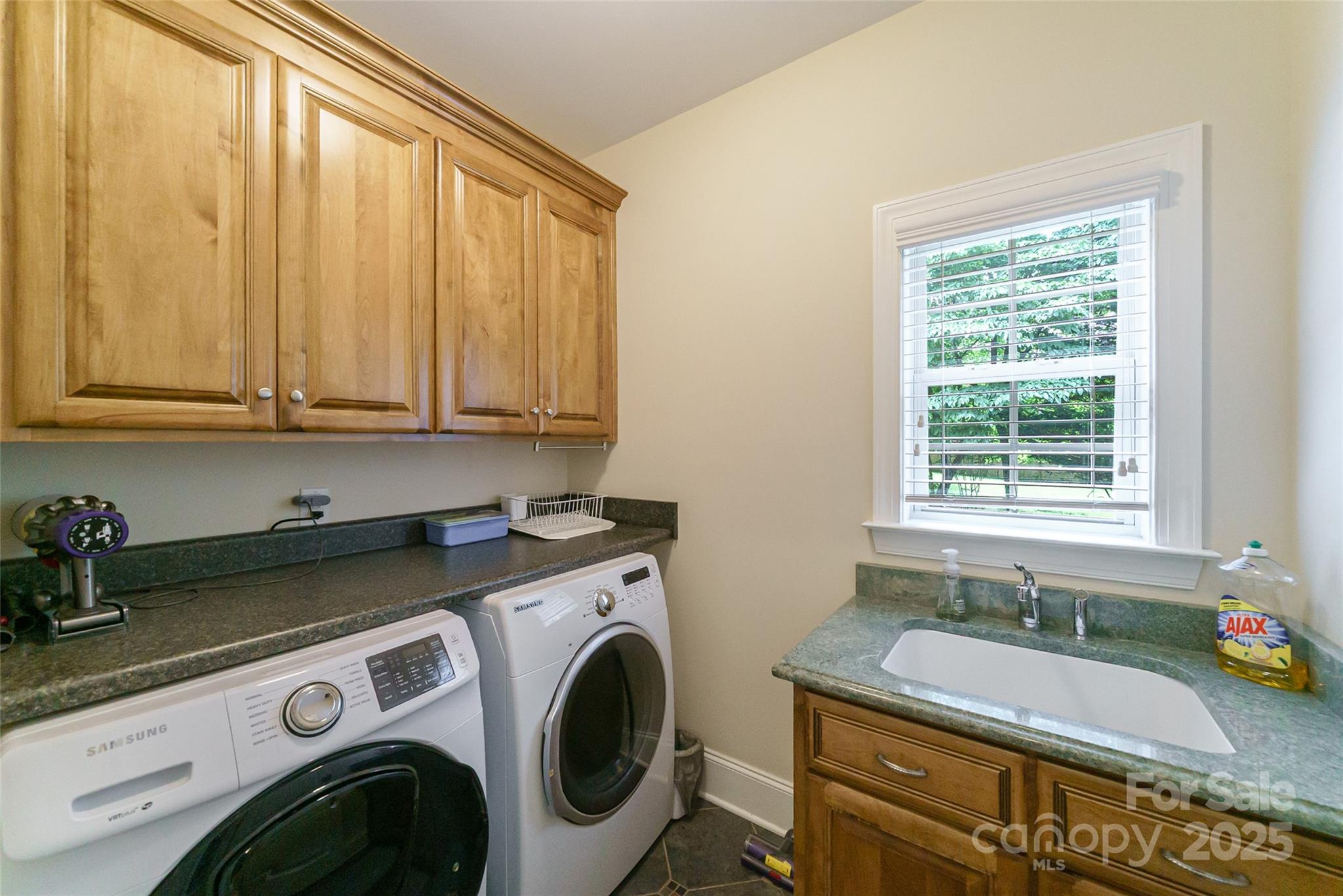 2314 Winding Oaks Trail