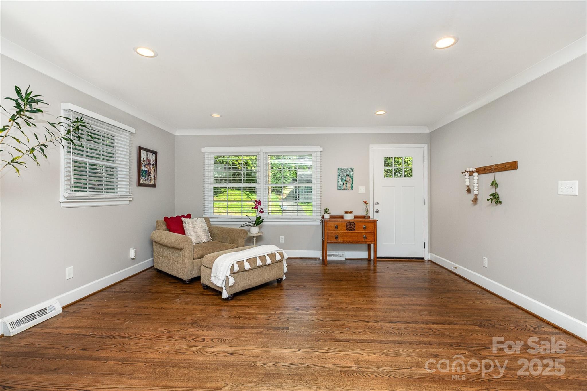 6935 Woodstock Drive