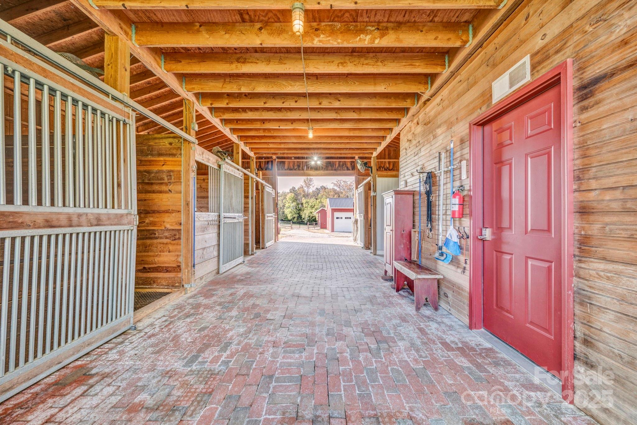 400 Ratledge Road