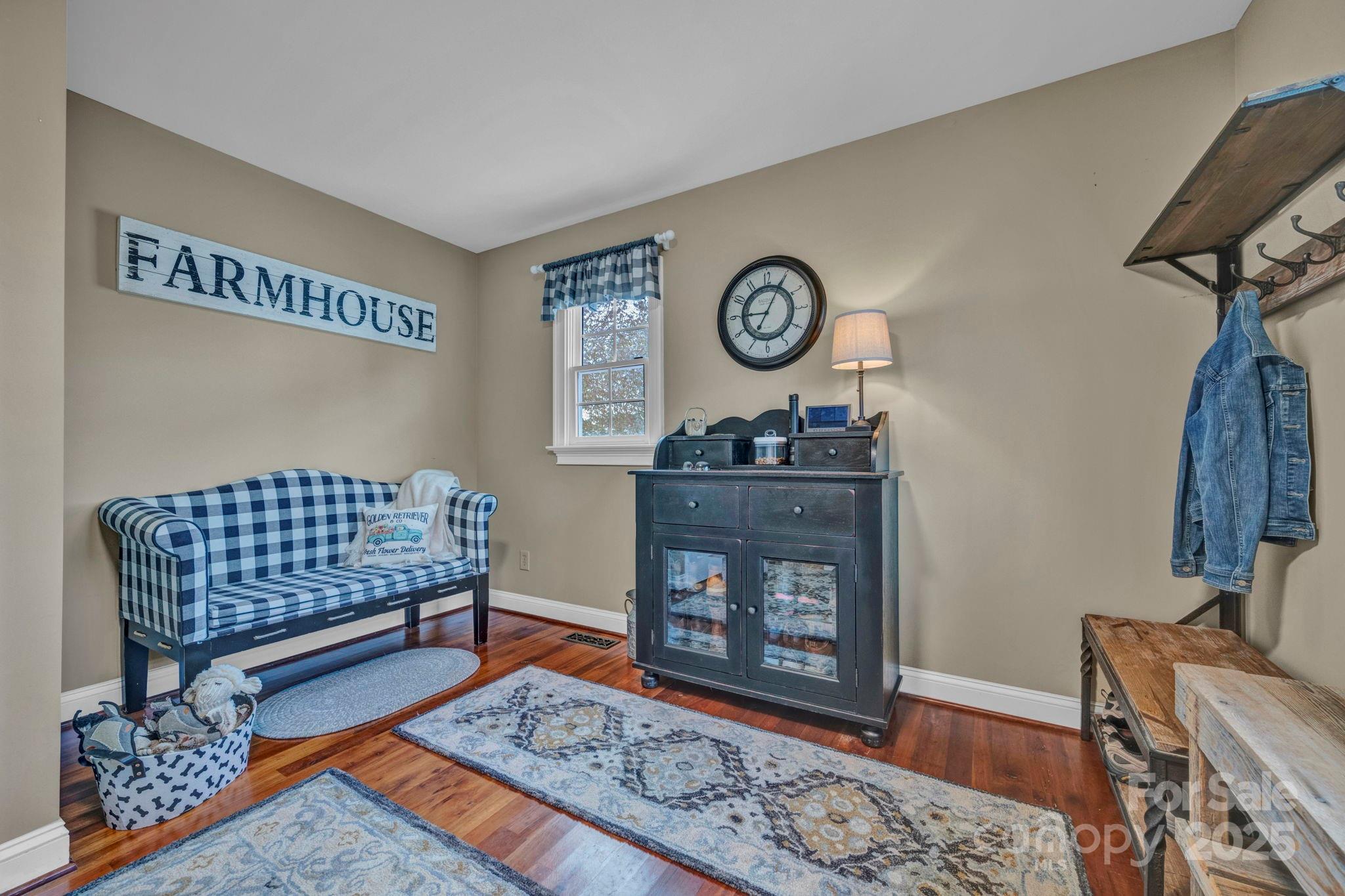 400 Ratledge Road
