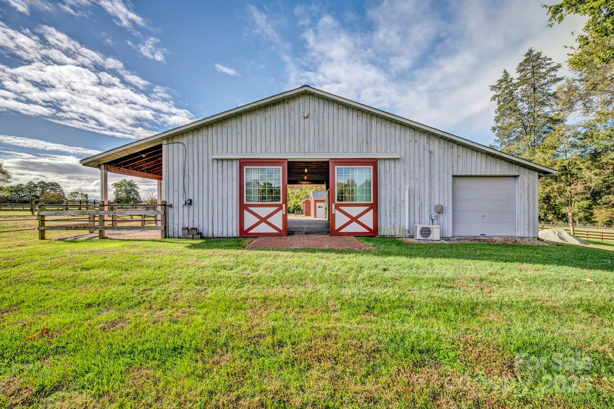 400 Ratledge Road