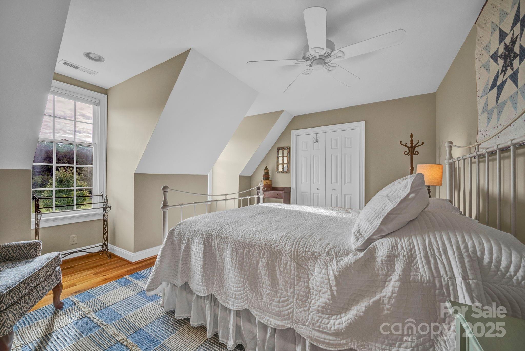 400 Ratledge Road