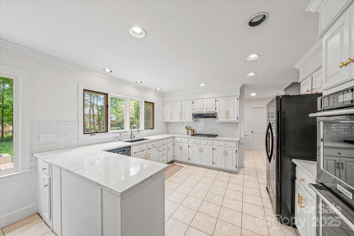 10918 Megwood Drive