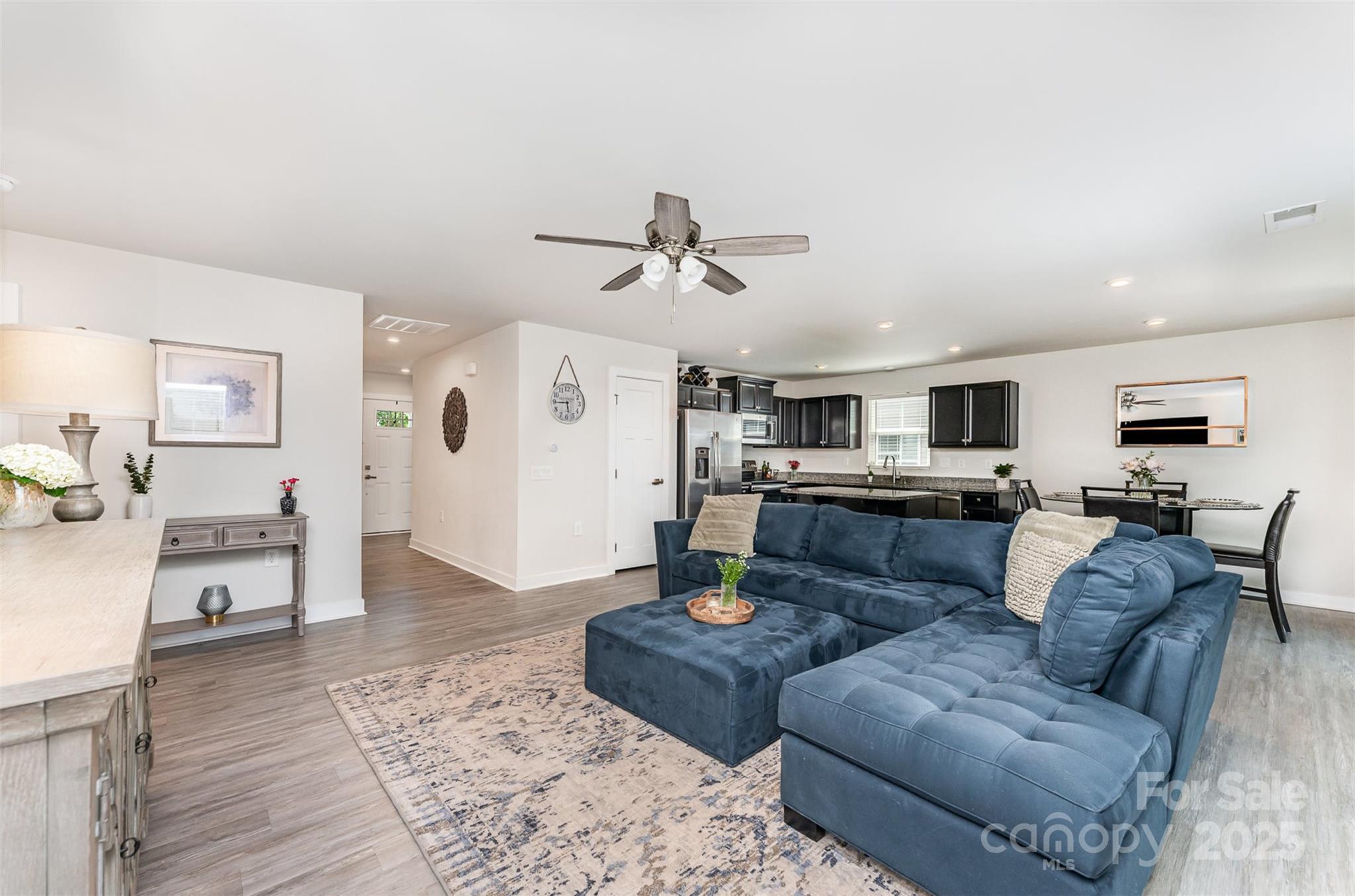 4227 Mackinnon Drive