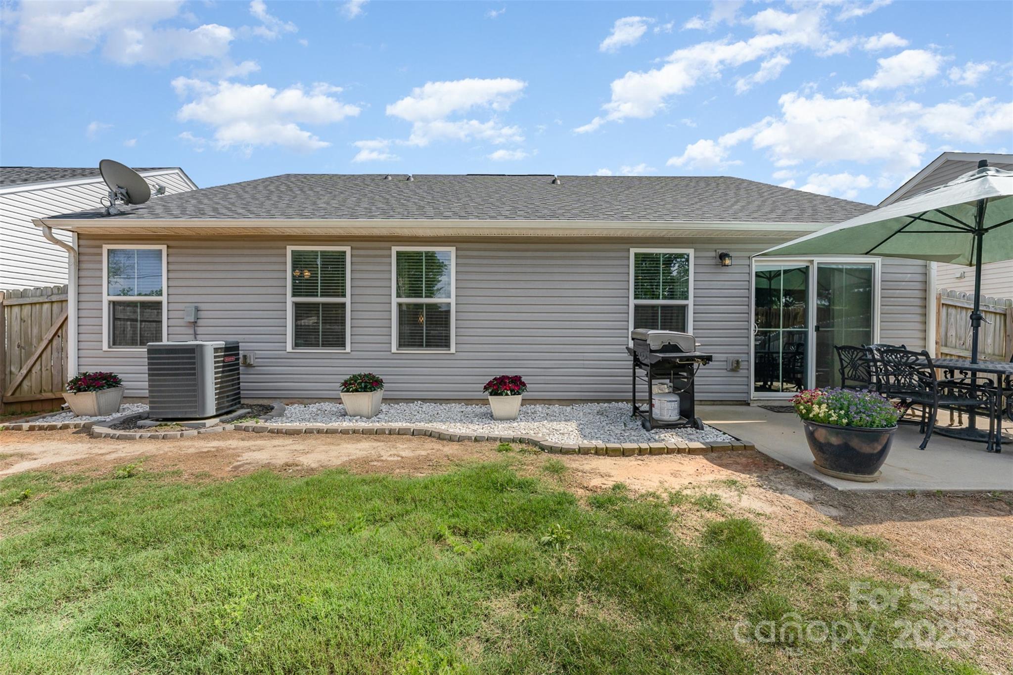 4227 Mackinnon Drive