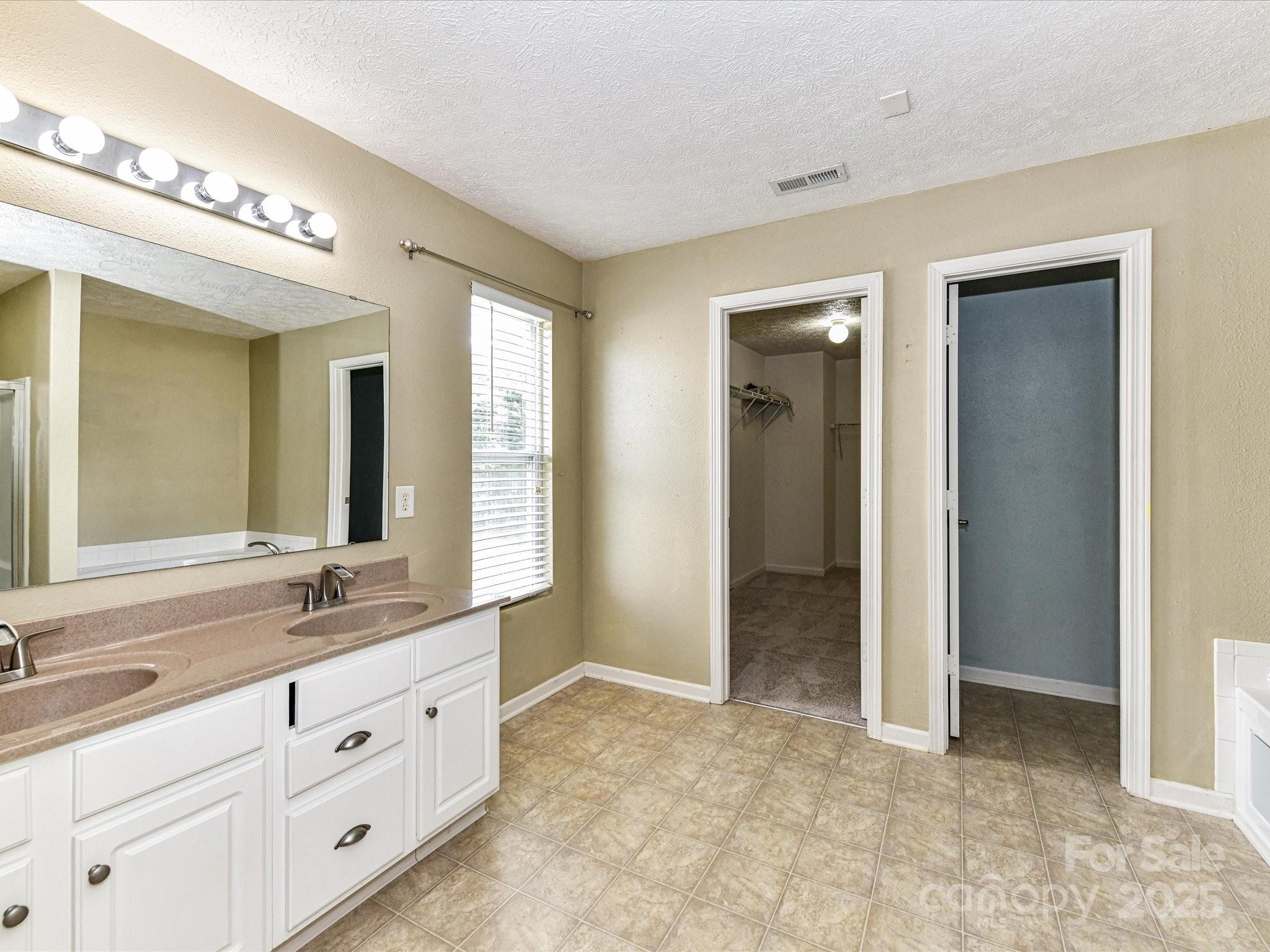 14307 Hartwell Farm Drive