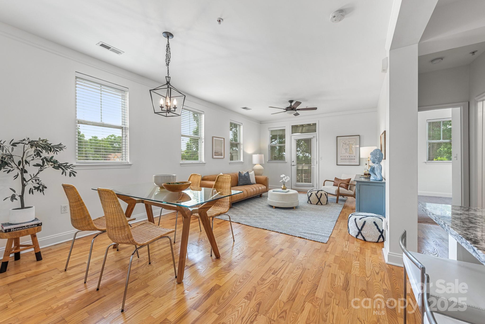 558 Oakland Avenue
