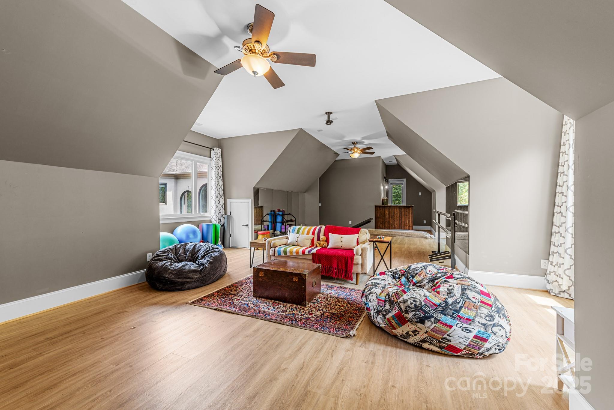 1736 White Pond Lane