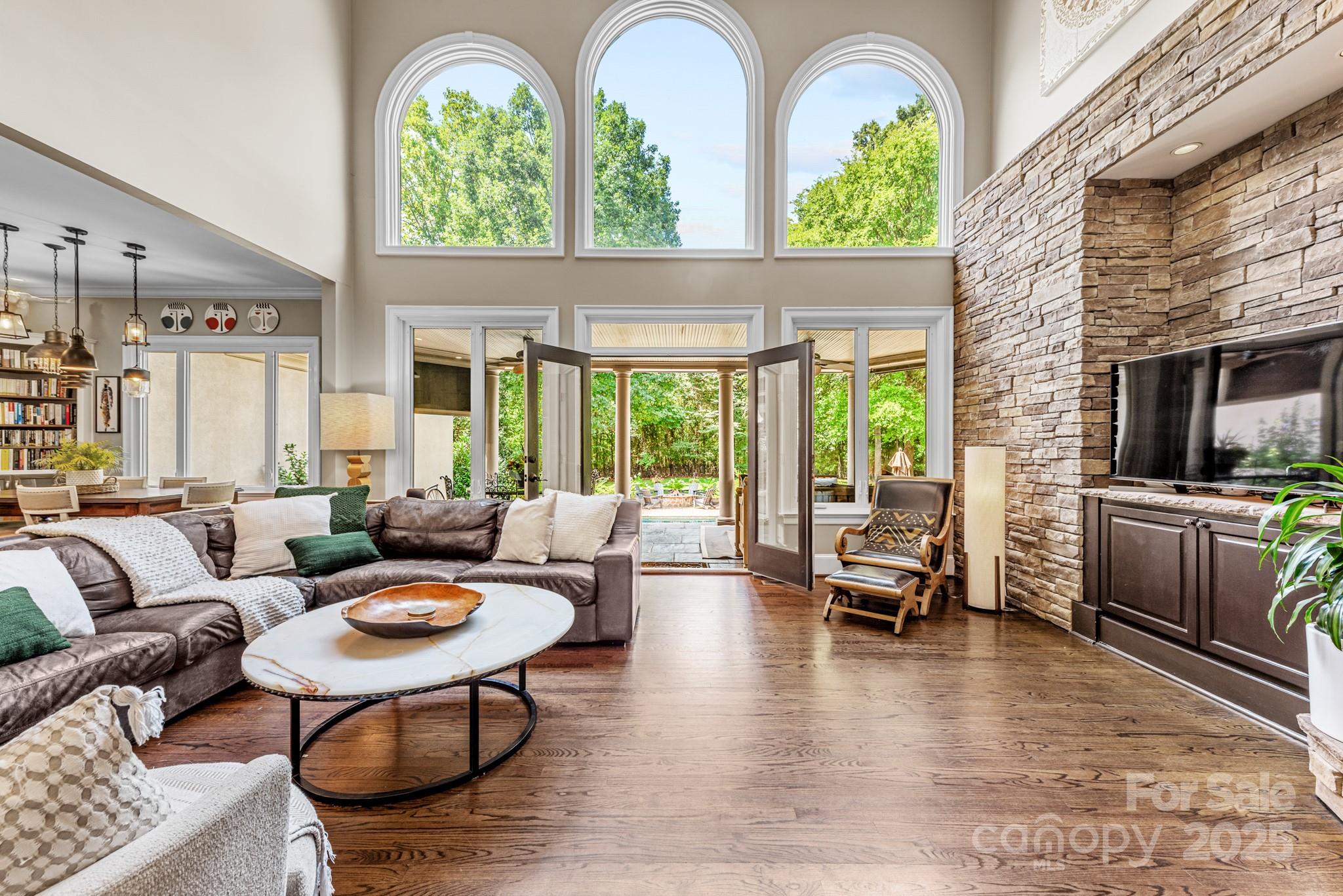 1736 White Pond Lane