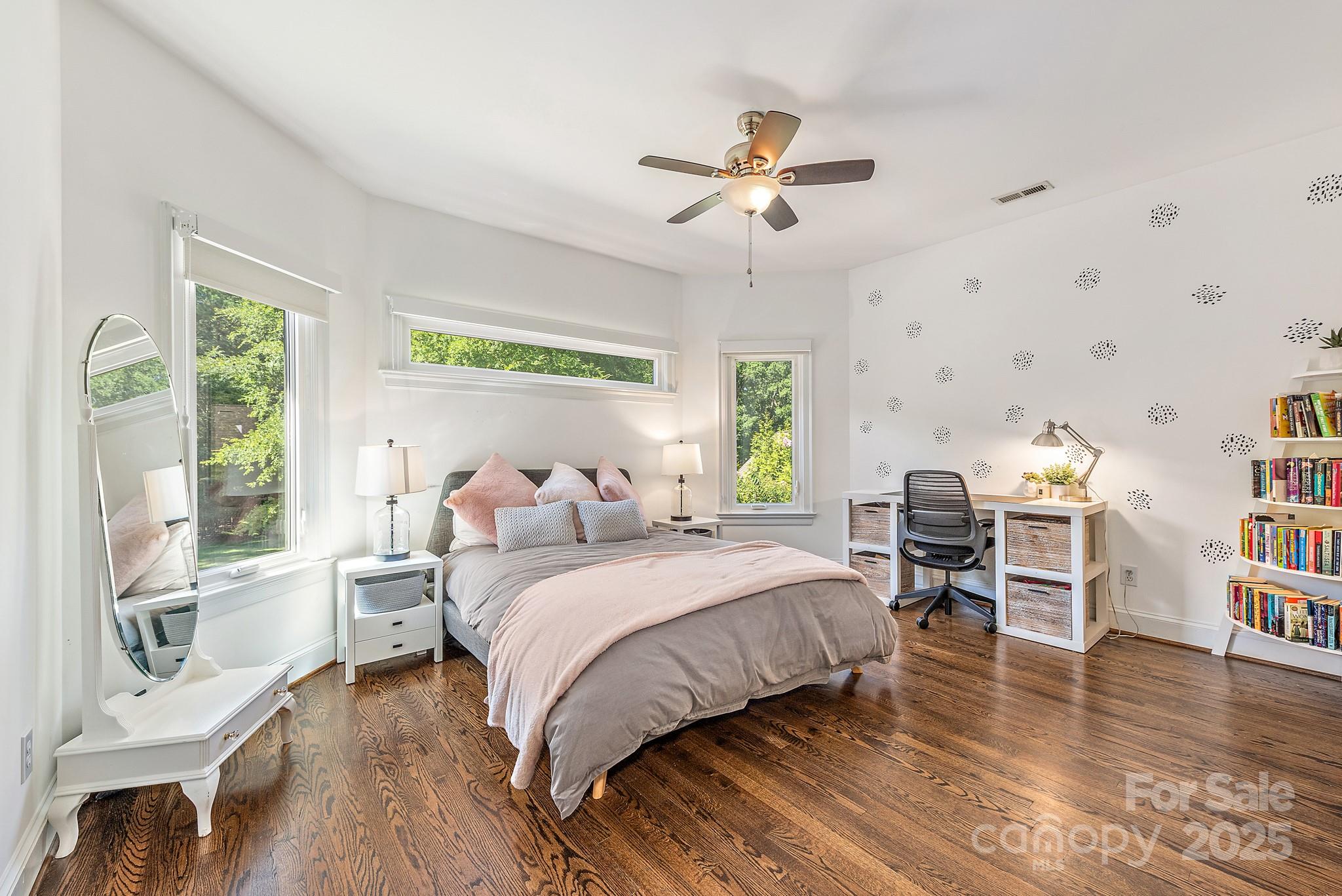 1736 White Pond Lane
