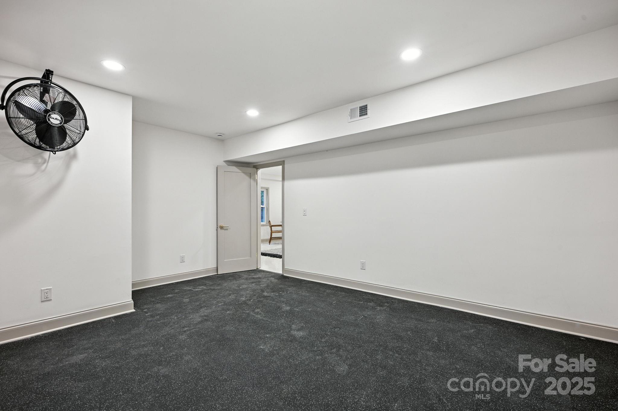 710 Peranna Place