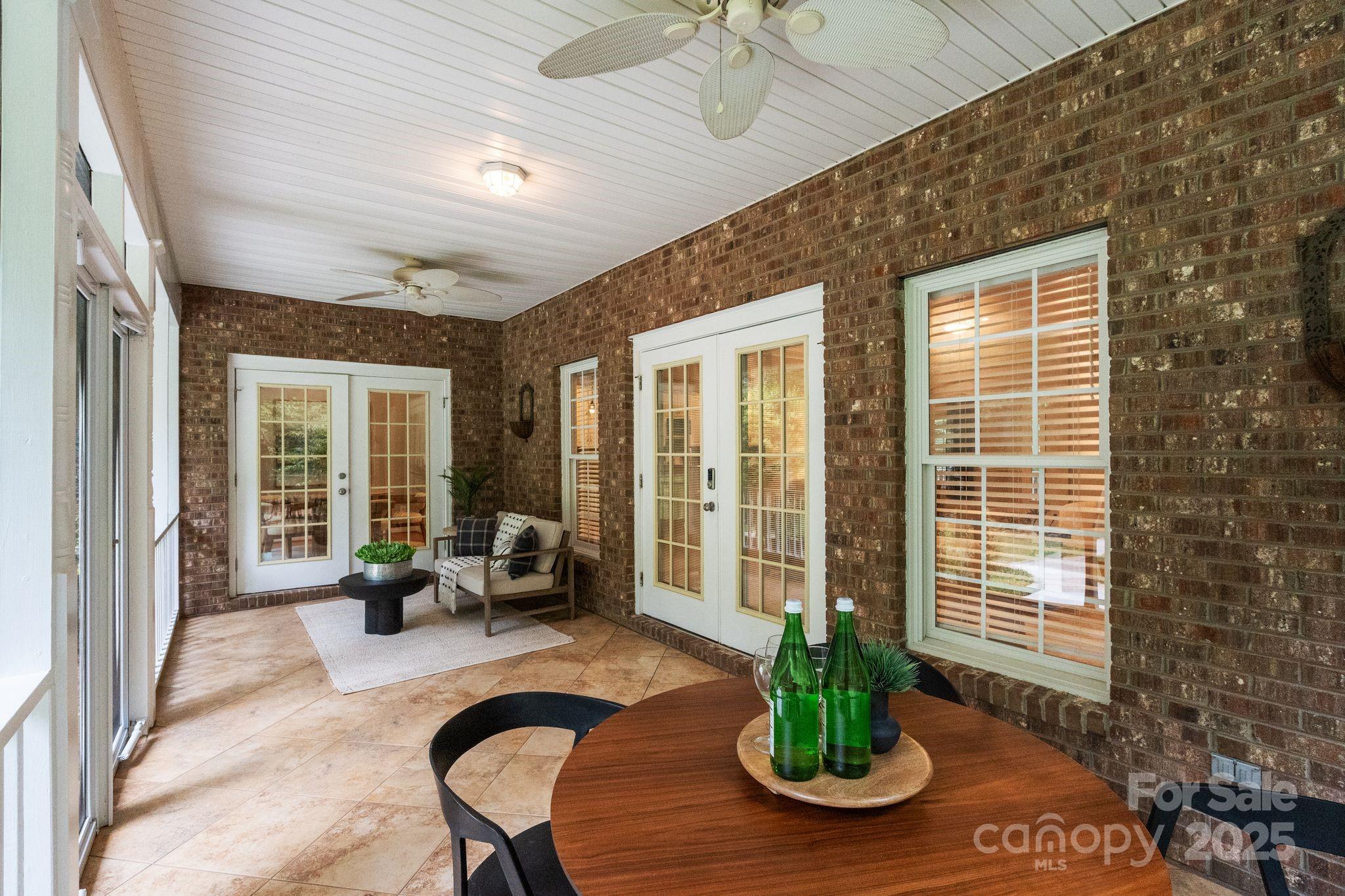 501 Colonels Court