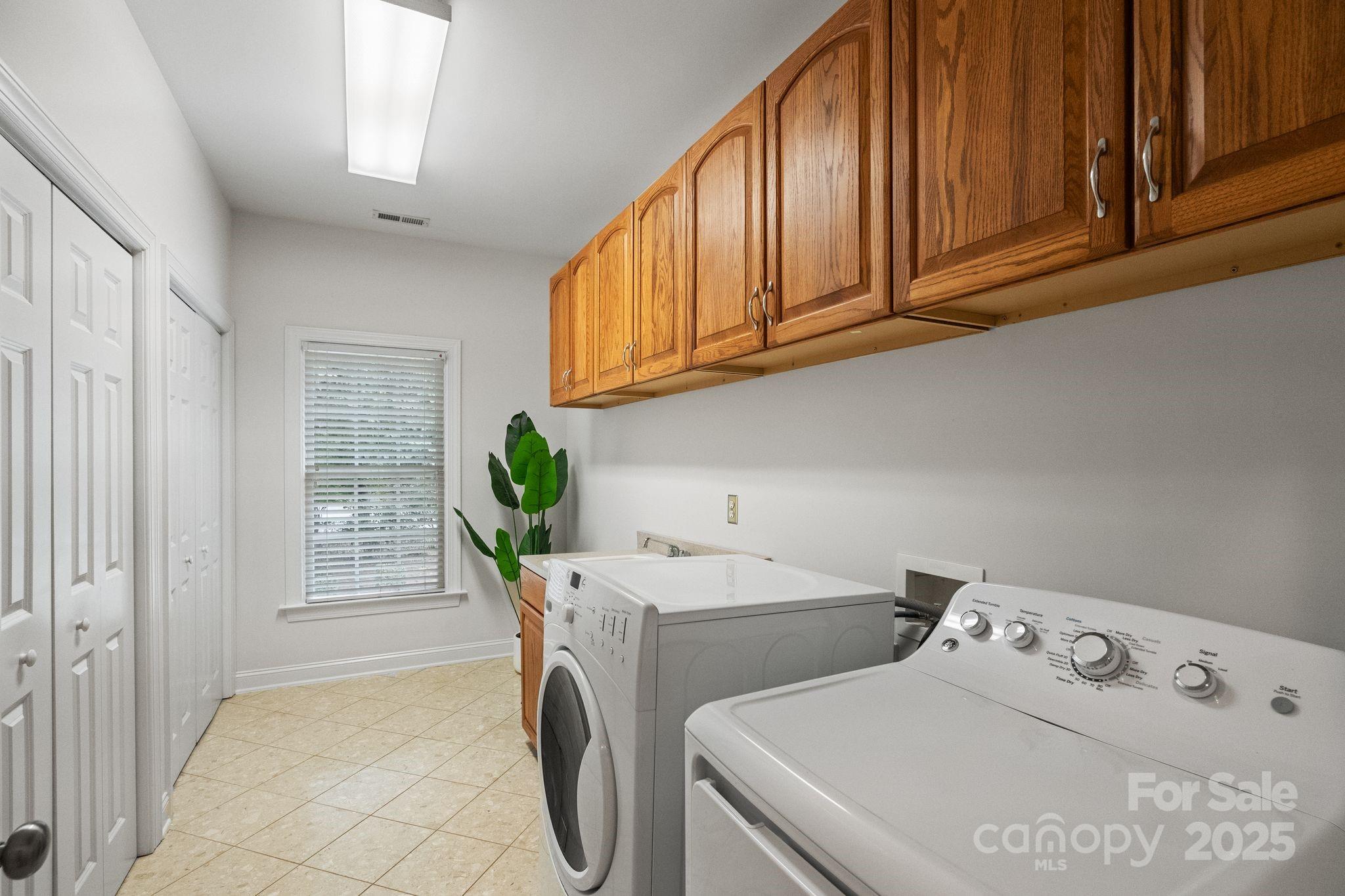 501 Colonels Court