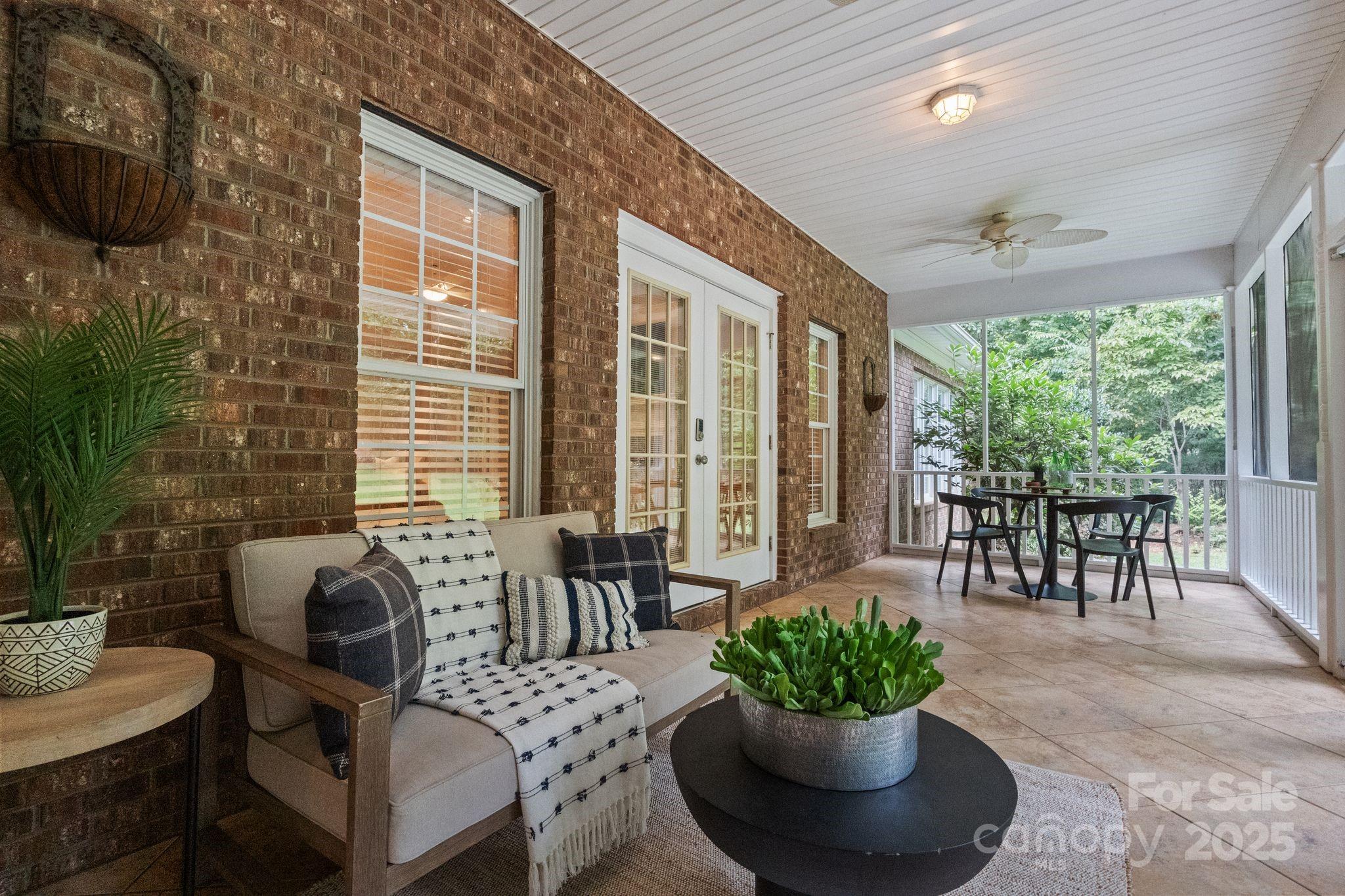 501 Colonels Court